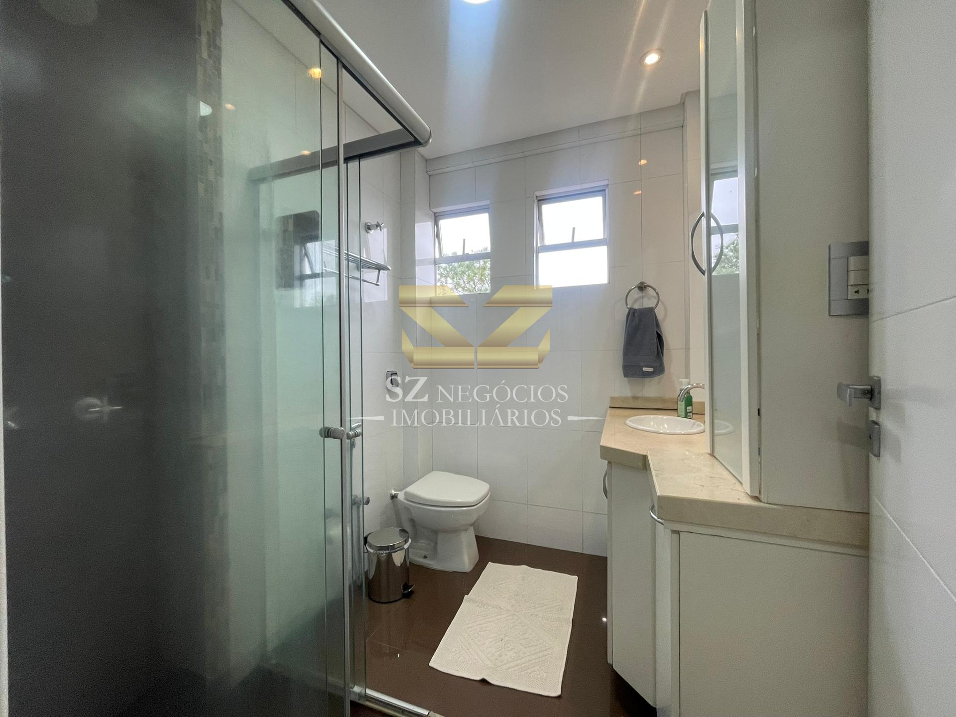 Cobertura Duplex Mobiliada para locação no Edifício Residencial Fernanda, Centro Foz do Iguaçu - Pr.