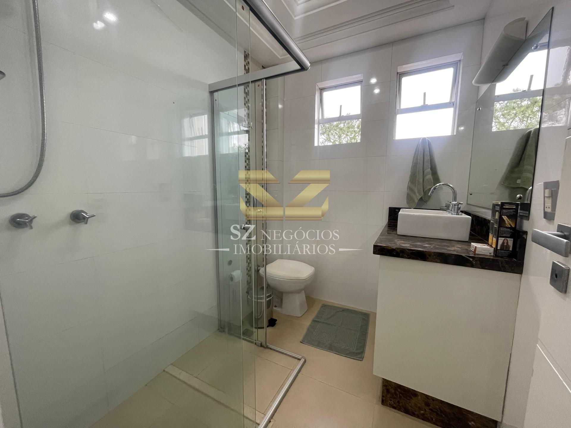 Cobertura Duplex Mobiliada para locação no Edifício Residencial Fernanda, Centro Foz do Iguaçu - Pr.