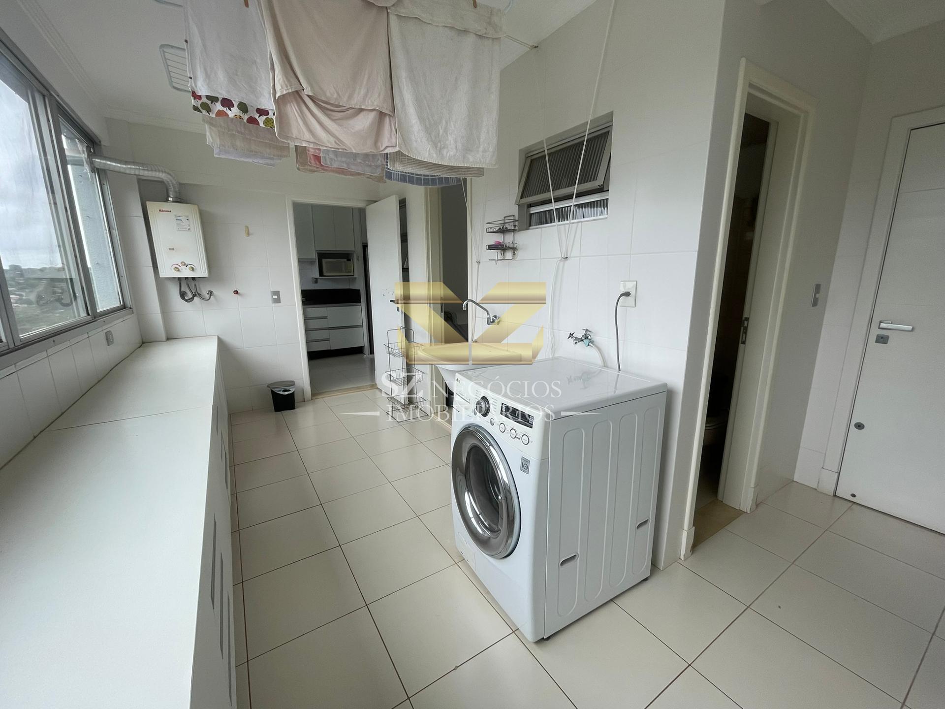 Cobertura Duplex Mobiliada para locação no Edifício Residencial Fernanda, Centro Foz do Iguaçu - Pr.