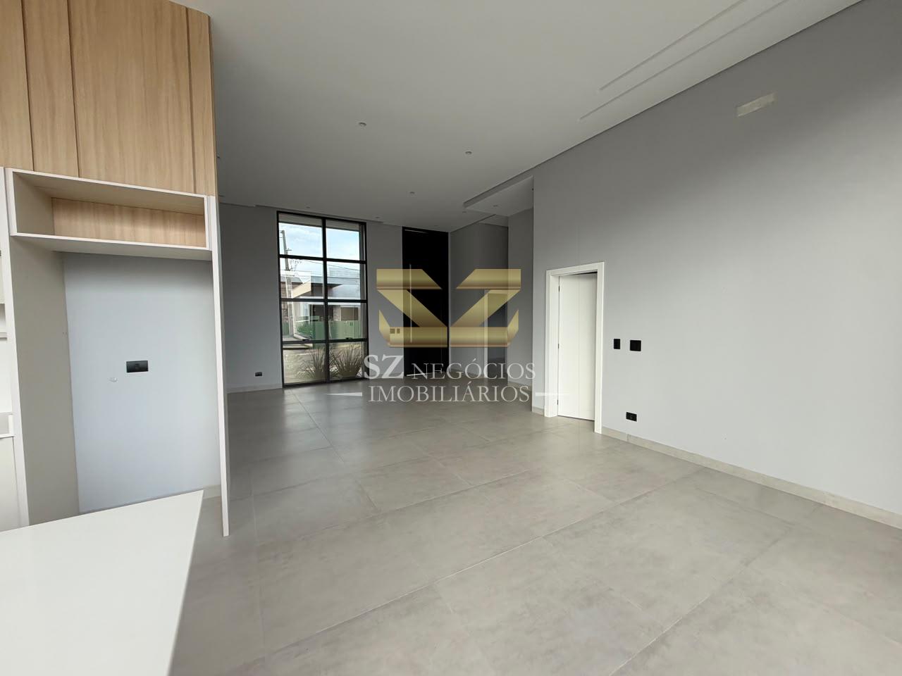 CASA TÉRREA À VENDA, COM 4 SUÍTES, NO COND. ROYAL FALLS YACHT - FASE 2