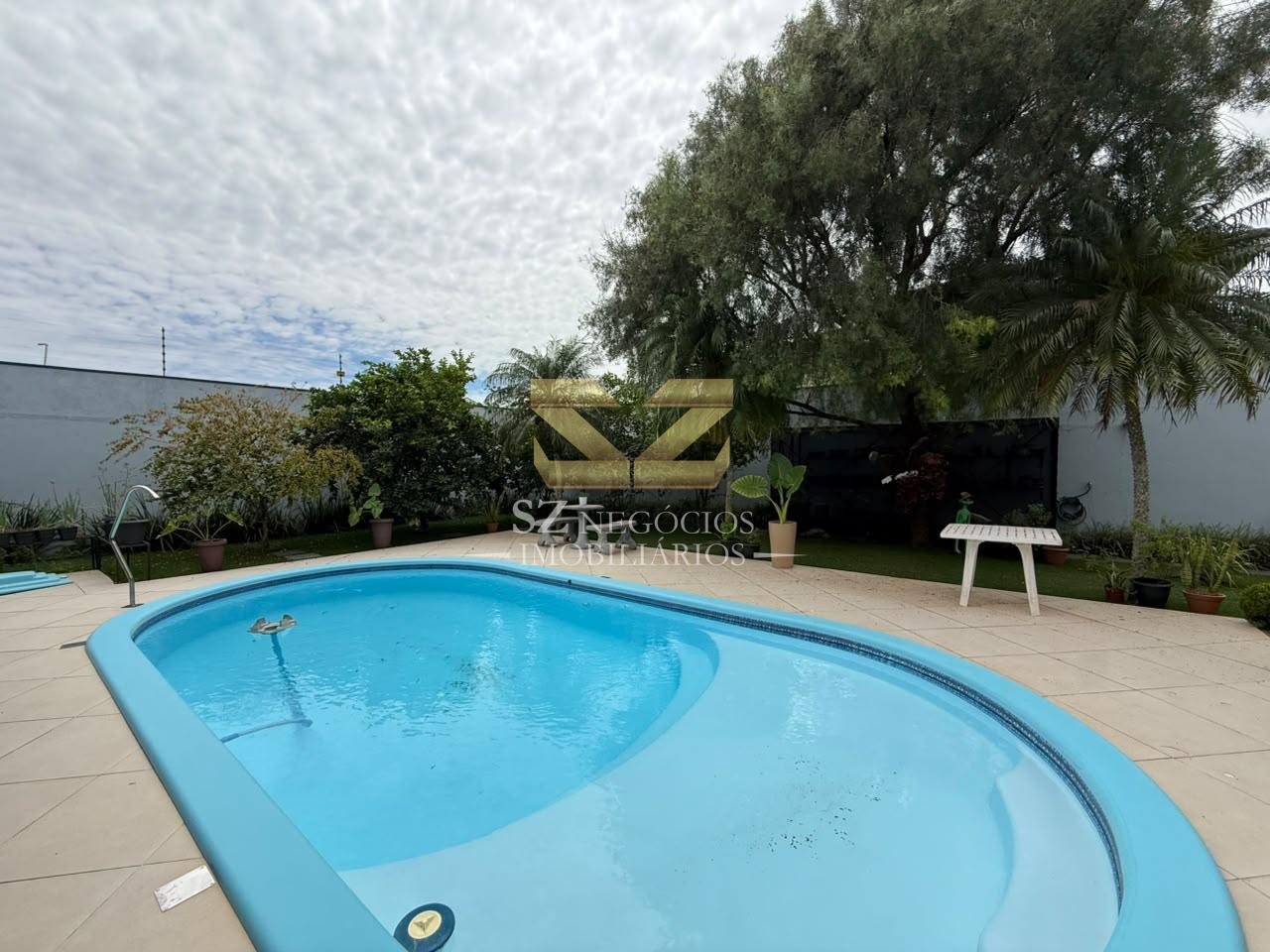 CASA MOBILIADA À VENDA COM 01 SUÍTE  E PISCINA CONJUNTO LIBRA, FOZ