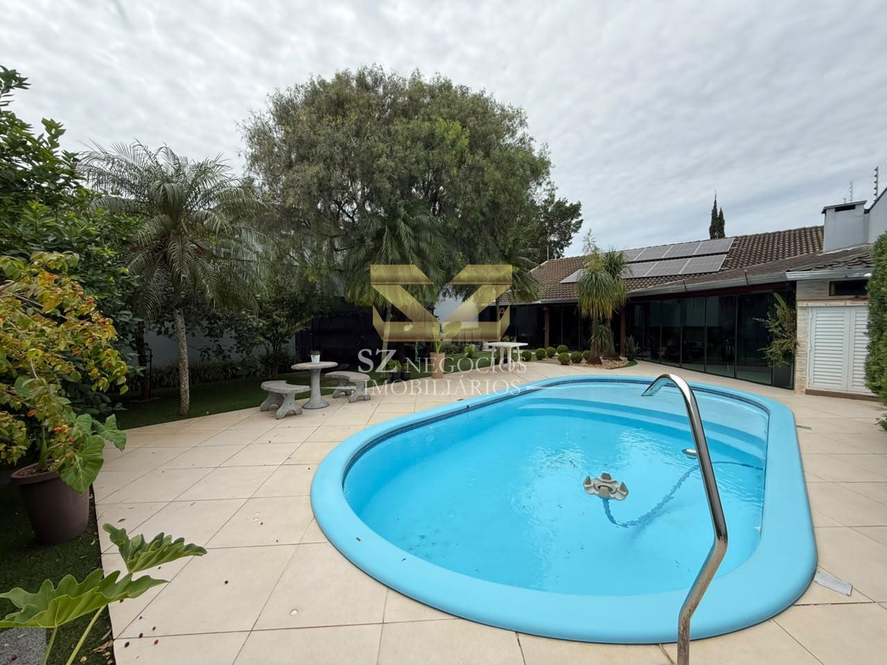 CASA MOBILIADA À VENDA COM 01 SUÍTE  E PISCINA CONJUNTO LIBRA, FOZ