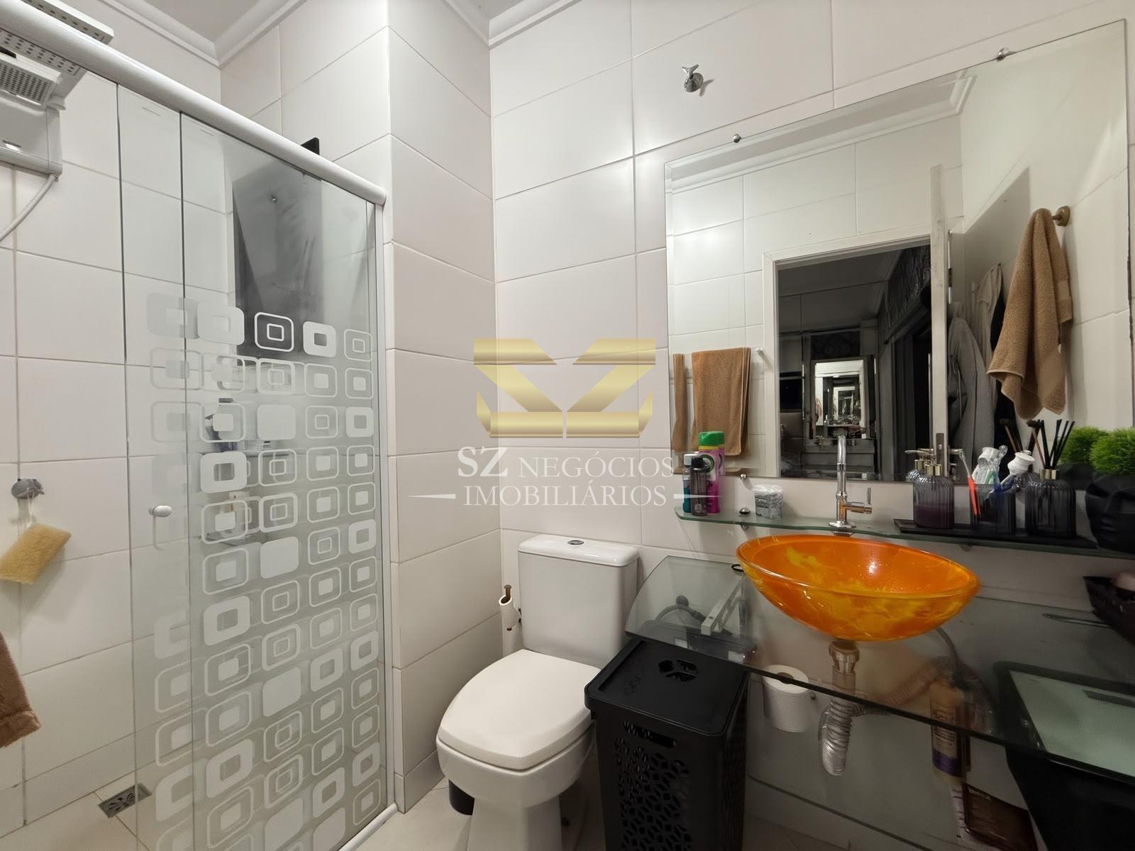 CASA MOBILIADA À VENDA COM 01 SUÍTE  E PISCINA CONJUNTO LIBRA, FOZ
