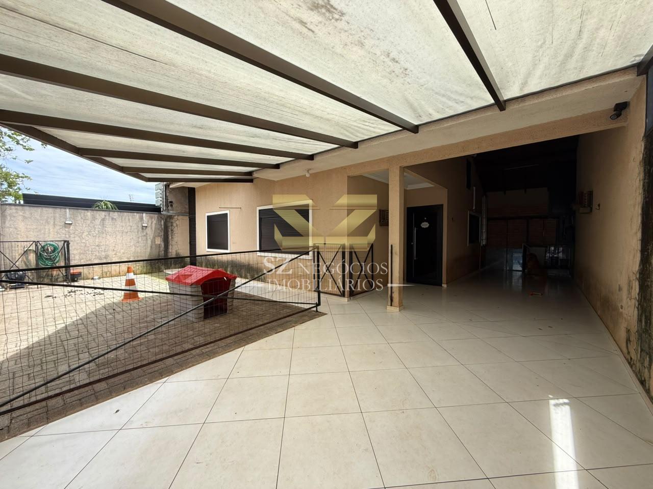 CASA MOBILIADA À VENDA COM 01 SUÍTE  E PISCINA CONJUNTO LIBRA, FOZ