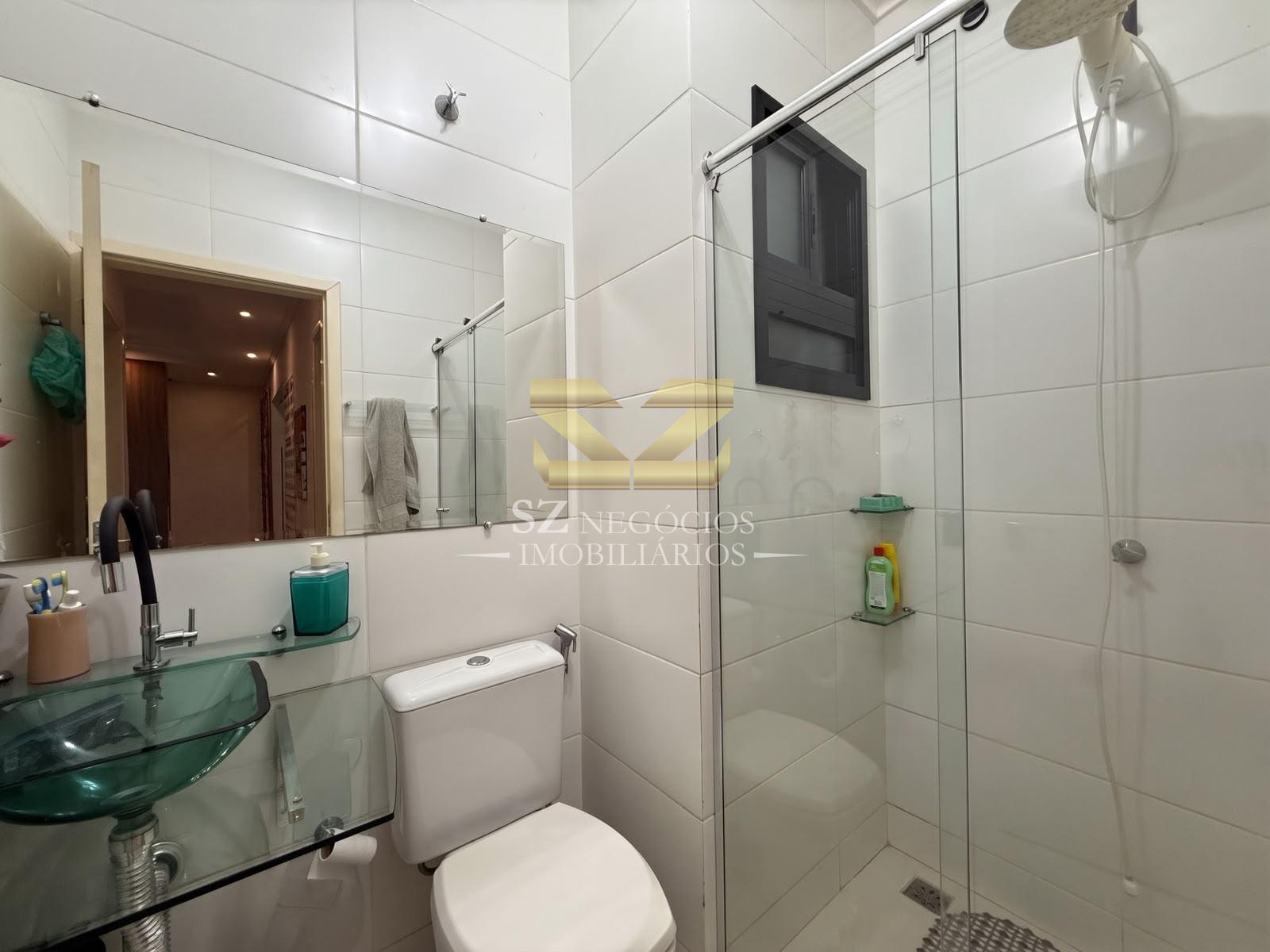 CASA MOBILIADA À VENDA COM 01 SUÍTE  E PISCINA CONJUNTO LIBRA, FOZ
