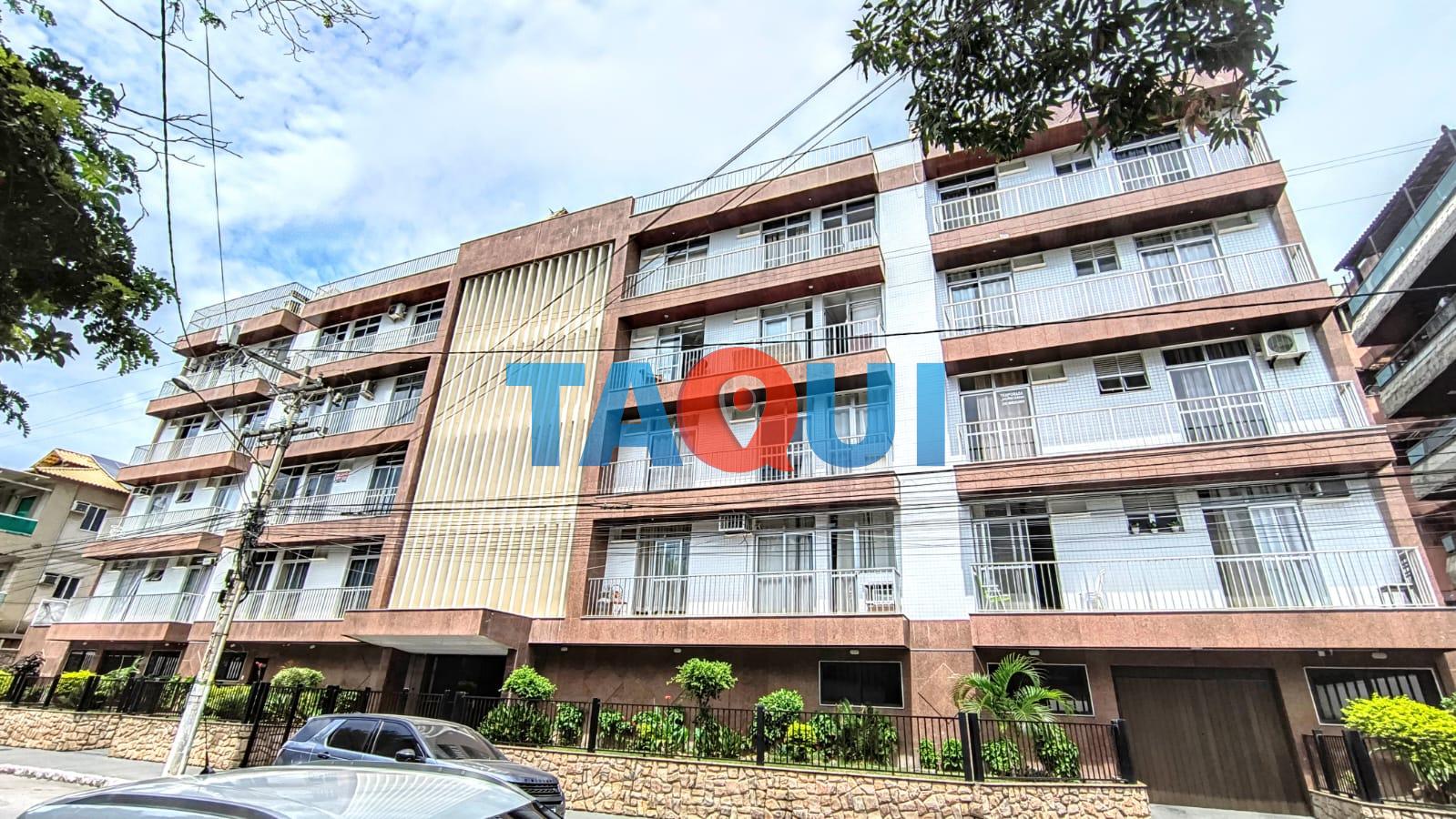 Cobertura duplex MOBILIADA com 3 quartos, sendo 2 suítes, à venda, Centro, CABO FRIO - RJ