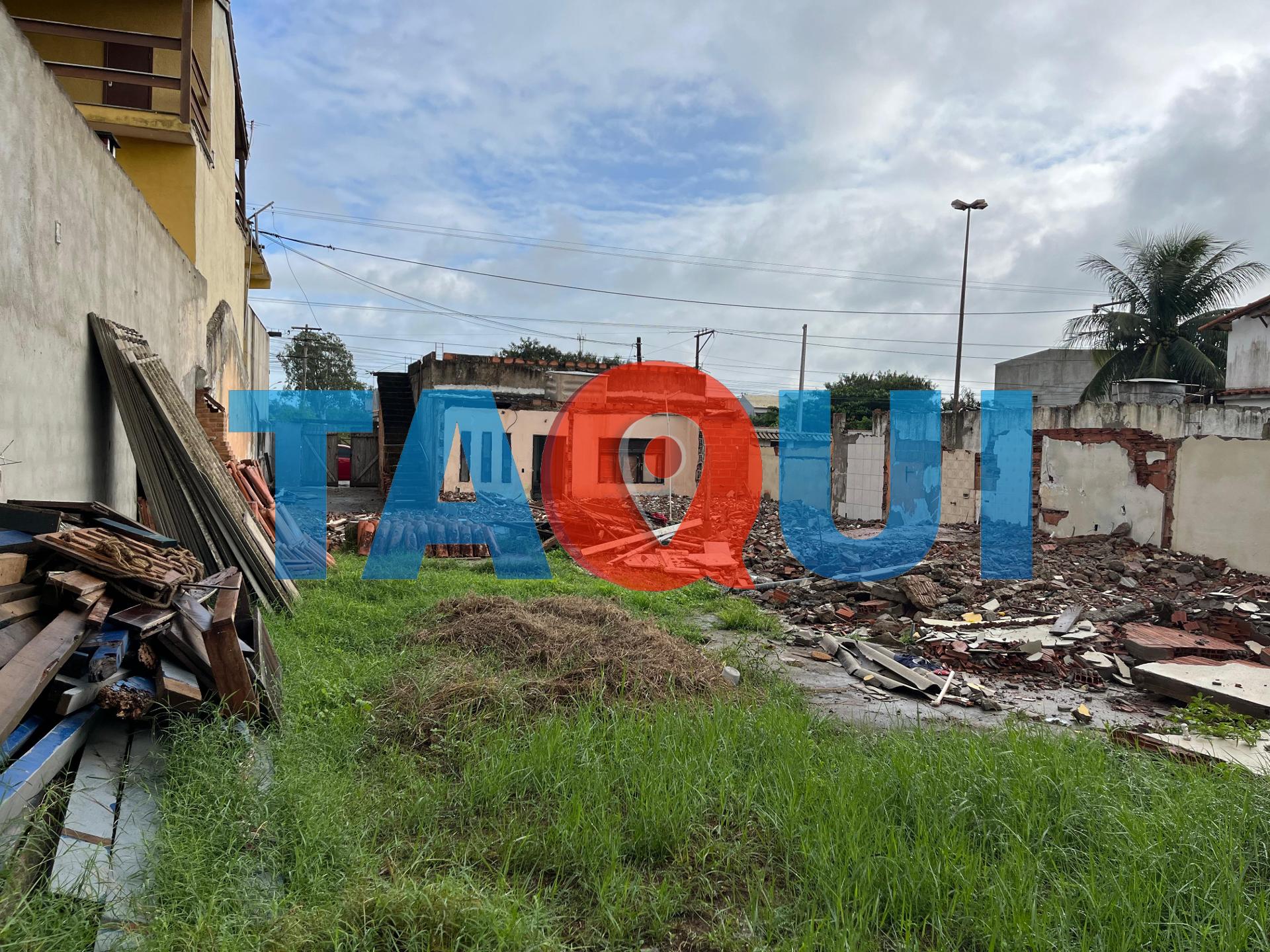 Terreno à venda com 02 lojas, Tangará, CABO FRIO - RJ