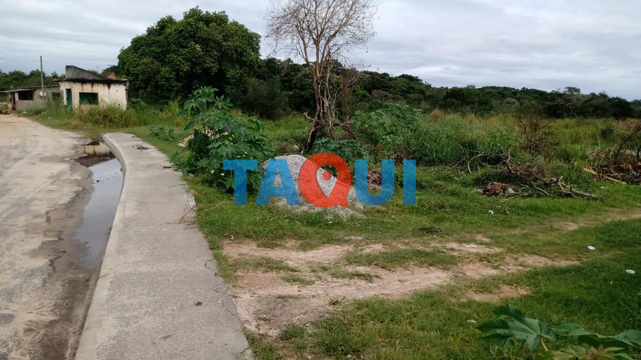 Terreno linear à venda em  Ipitangas, SAQUAREMA - RJ