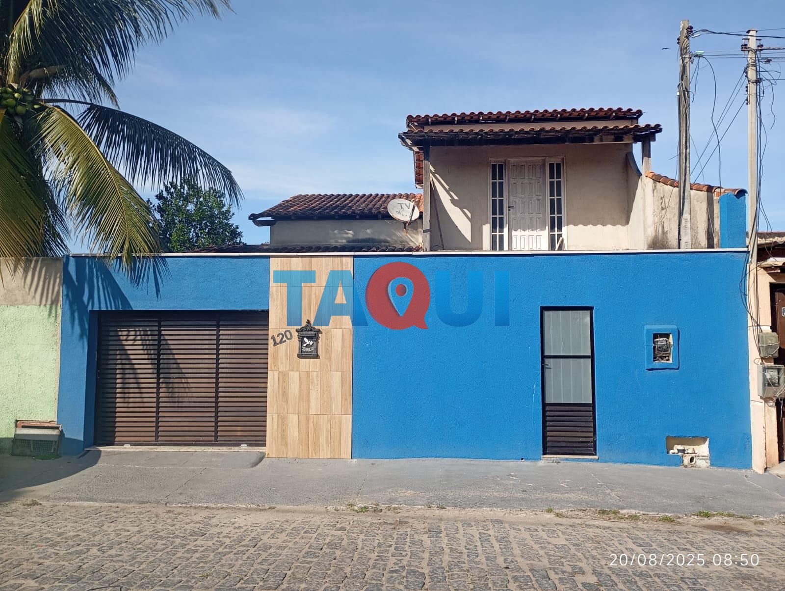 Casa duplex à venda com 3 quartos, sendo 1 suíte, Jardim Caiçara, CABO FRIO - RJ