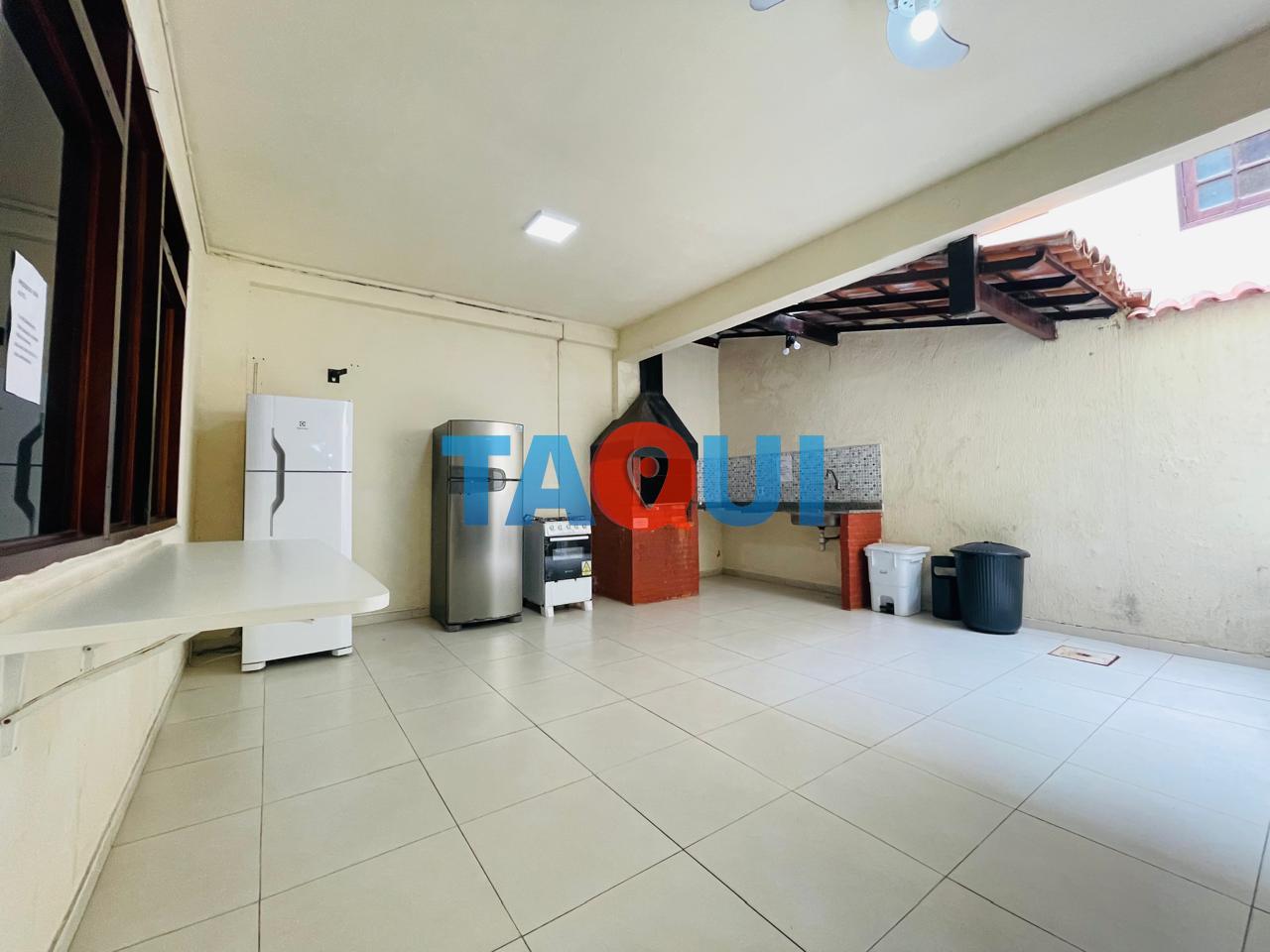 Salão de festas e churrasqueira