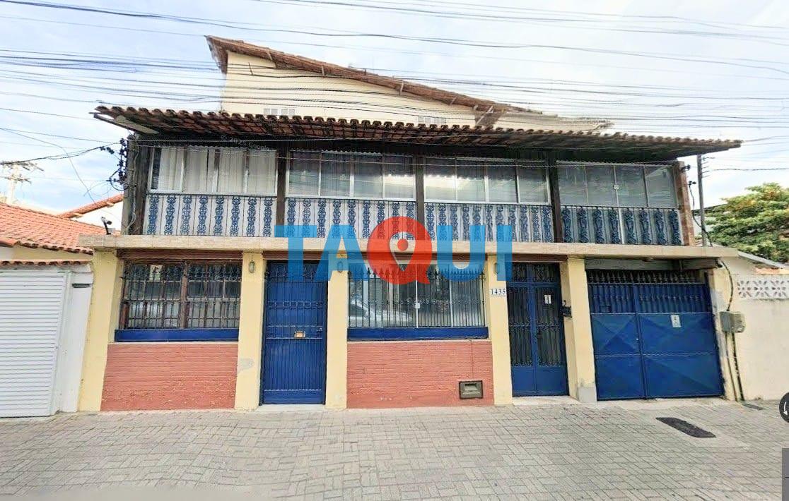 Casa à venda, com 20 quartos e 13 suítes, Vila Nova, CABO FRIO - RJ