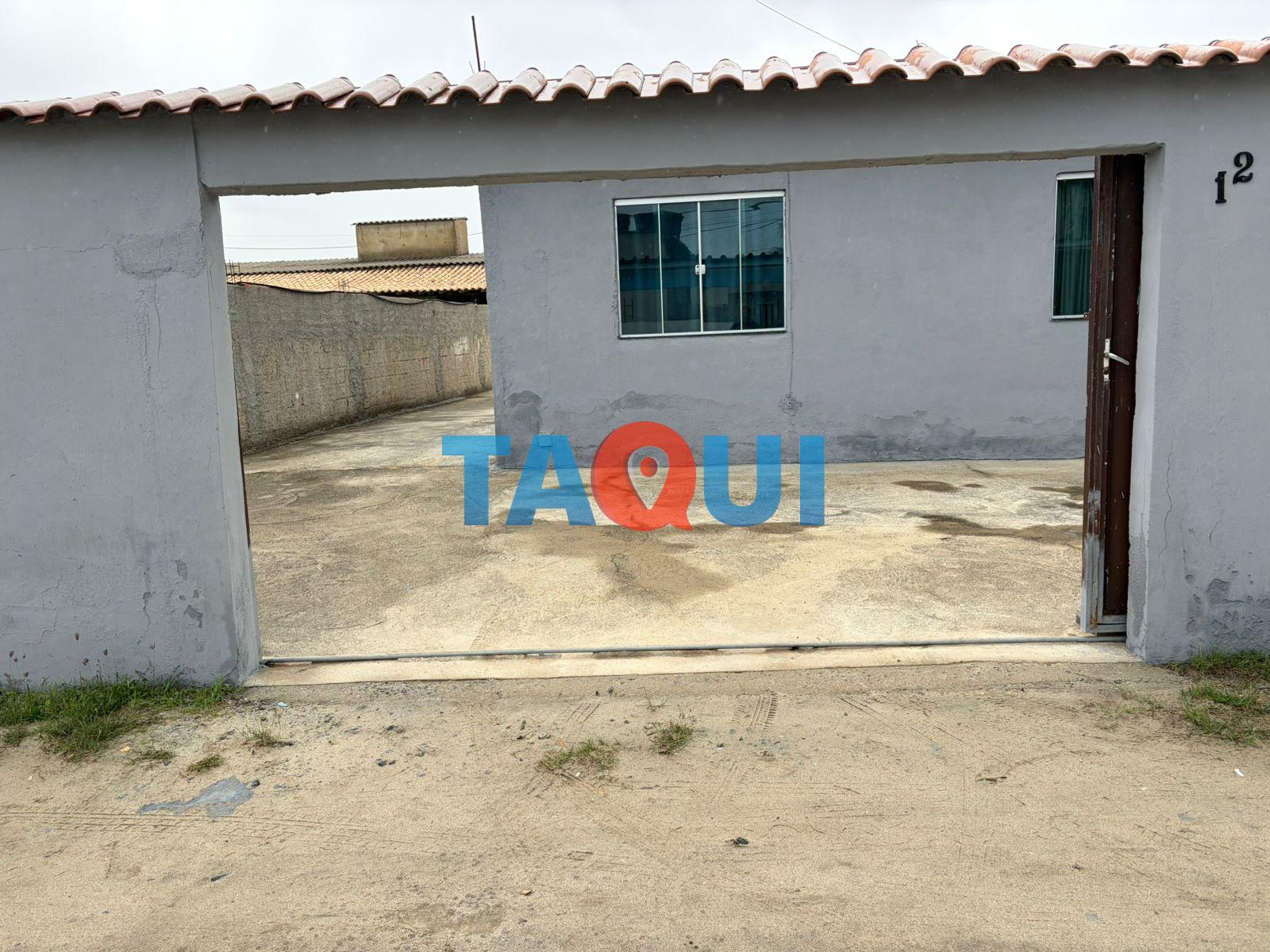 CASA À VENDA PERTO DA PRAIA  DE FIGUEIRA  ARRAIAL DO CABO - RJ