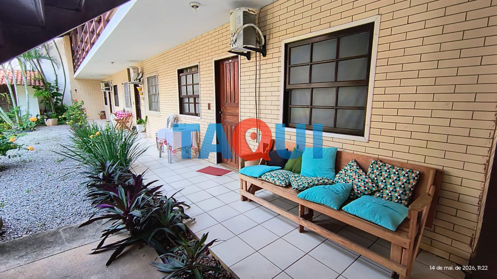 Casa à venda com 2 quartos no bairro das Palmeiras, CABO FRIO - RJ