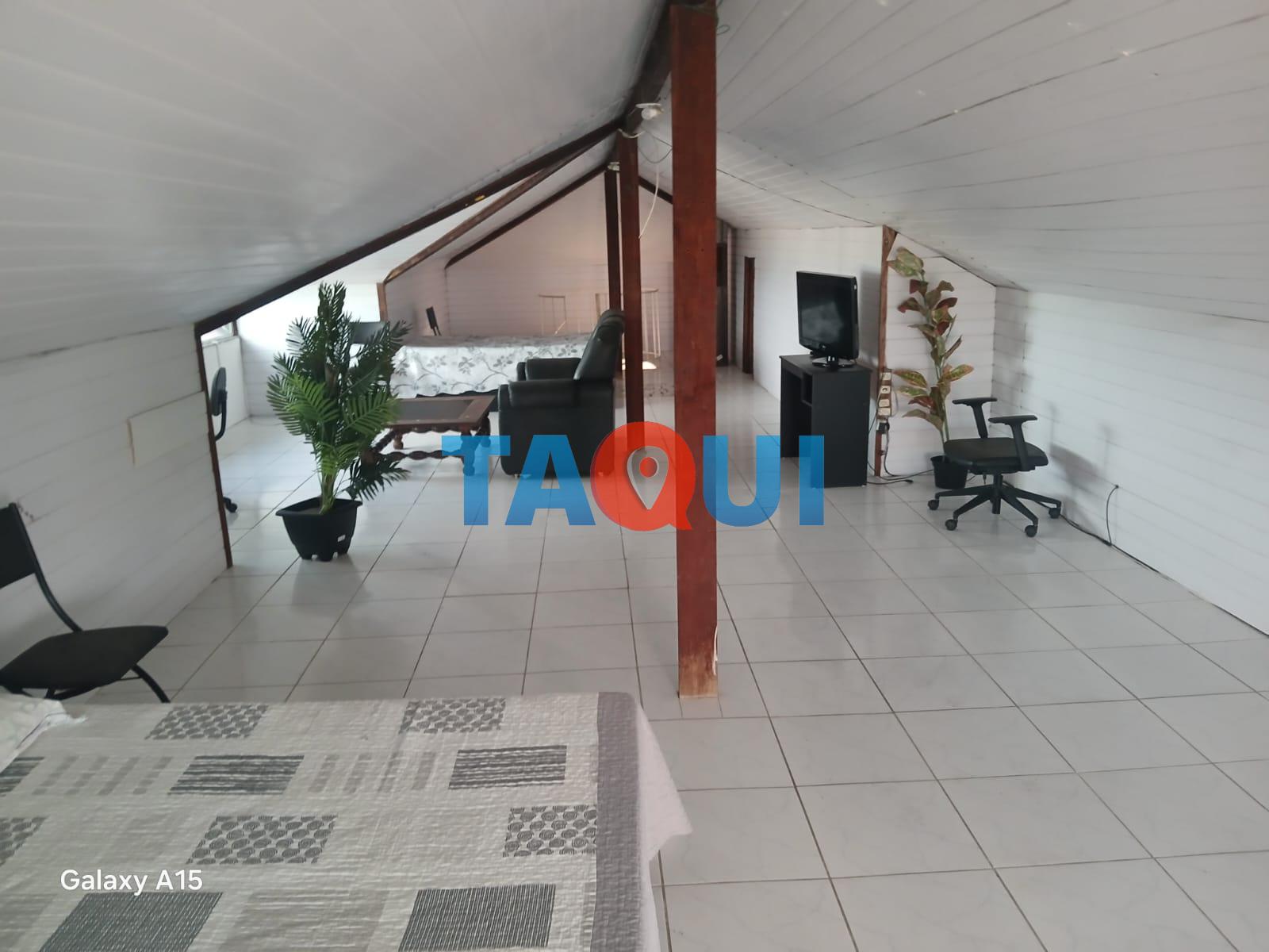 Quitinete para locação, Condomínio dos Pássaros, CABO FRIO - RJ