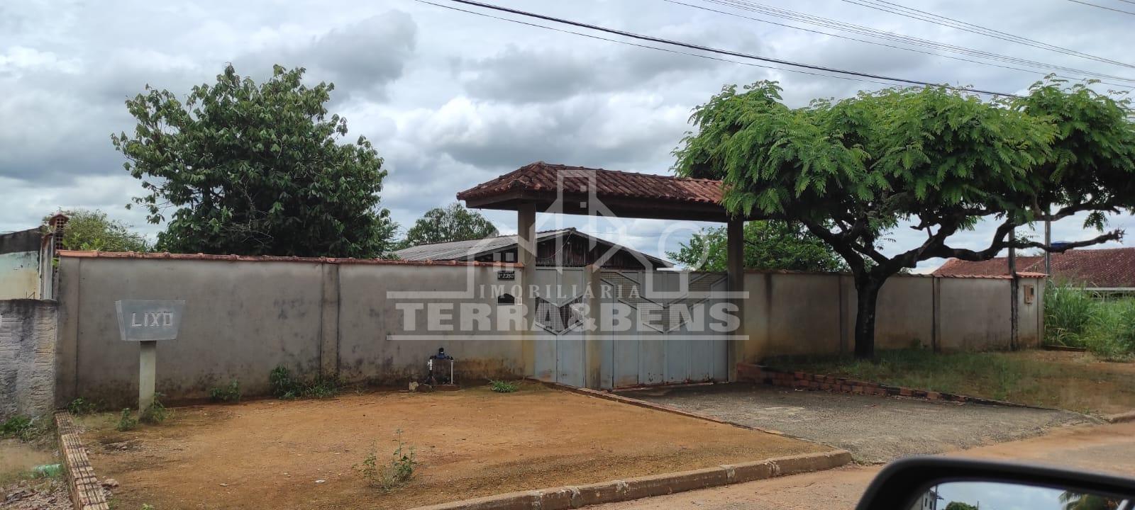 IMOVEL A VENDA CENTRO DE MACHADINHO  TERRENO 20X40 PERTO DA CAMARA MUNICIPAL