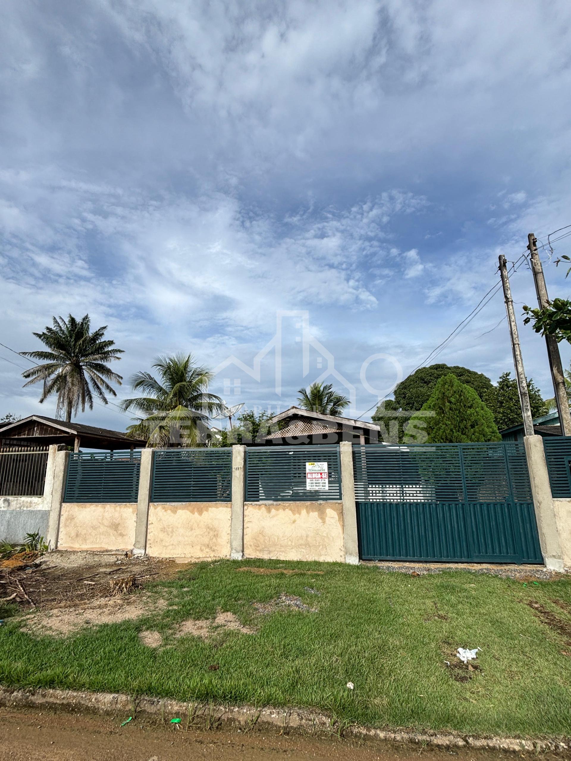 casa a venda na rua Acre, com salas, cozinha, banheiro e quartos
