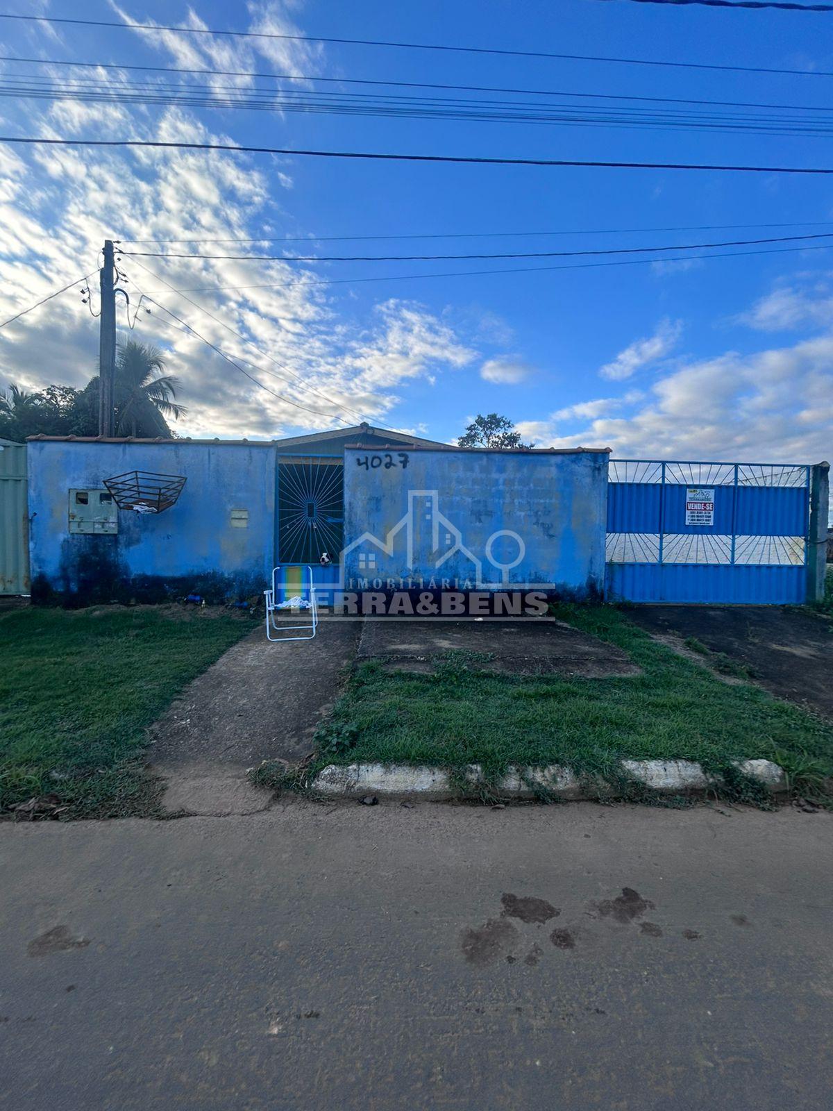 CASA A VENDA NA AVENIDA CASTELO BRANCO TERRENO 10 X 38,50 ESCRITURADO,