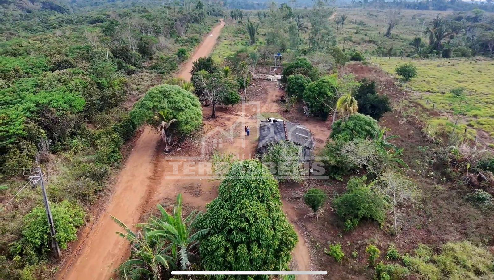 CHACARA 4.5 ALQUEIRE, 7KM DE CUJUBIM, QUASE TODA FORMADA , COM REDE ELETRICA, HIDRAULICA, POÇO, CASA
