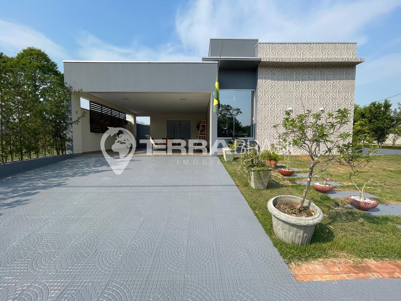 Casa Alto Padrão no Condomínio Espelho D Água em Ji-Paraná-RO....