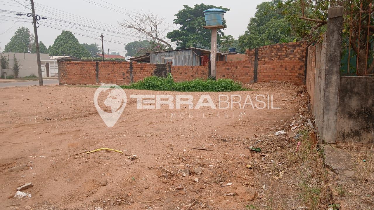 Terreno de esquina à venda B. Jorge Teixeira de Oliveira