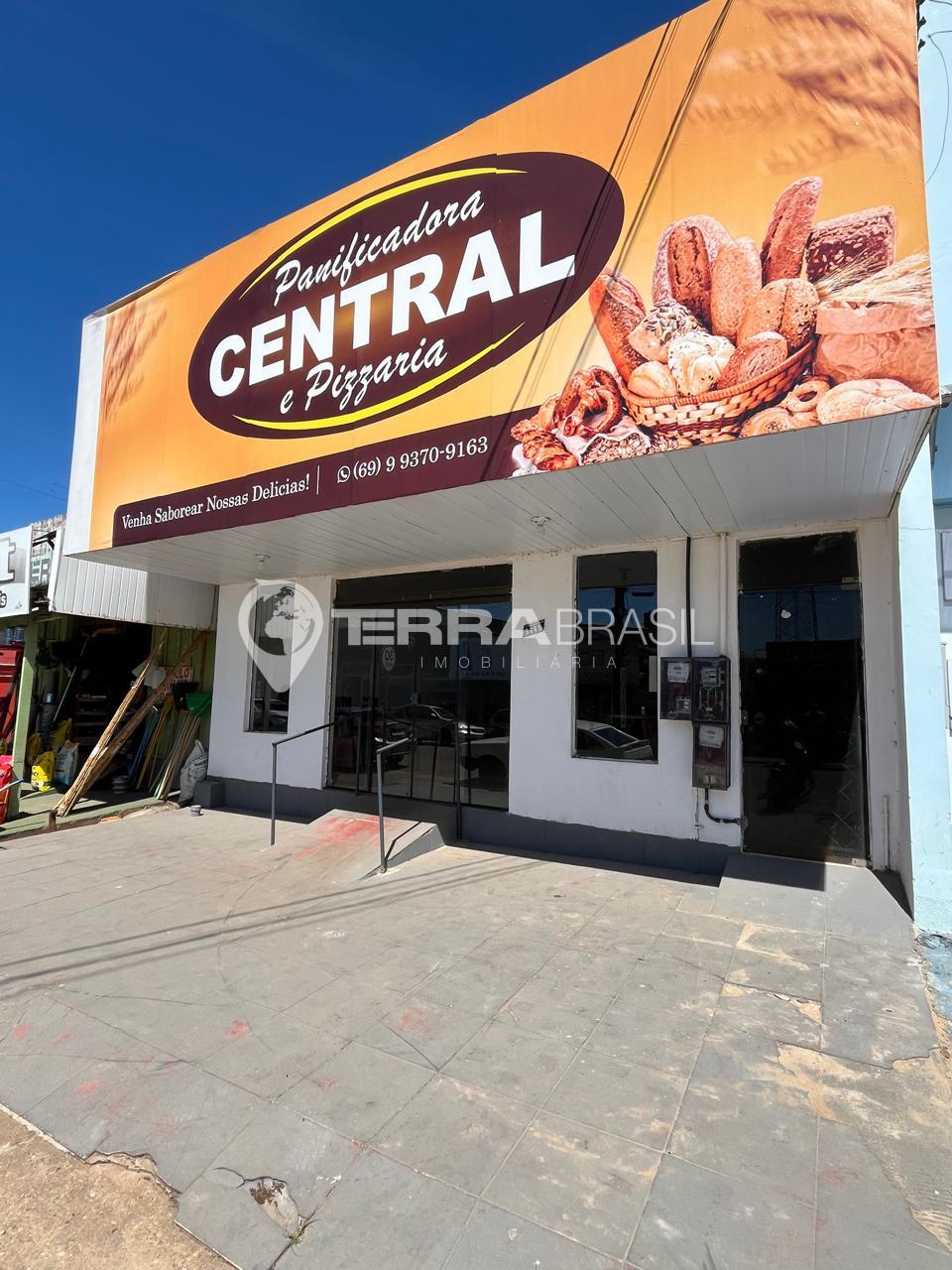 Imóvel Comercial à venda, com Residência em anexo no Centro em...
