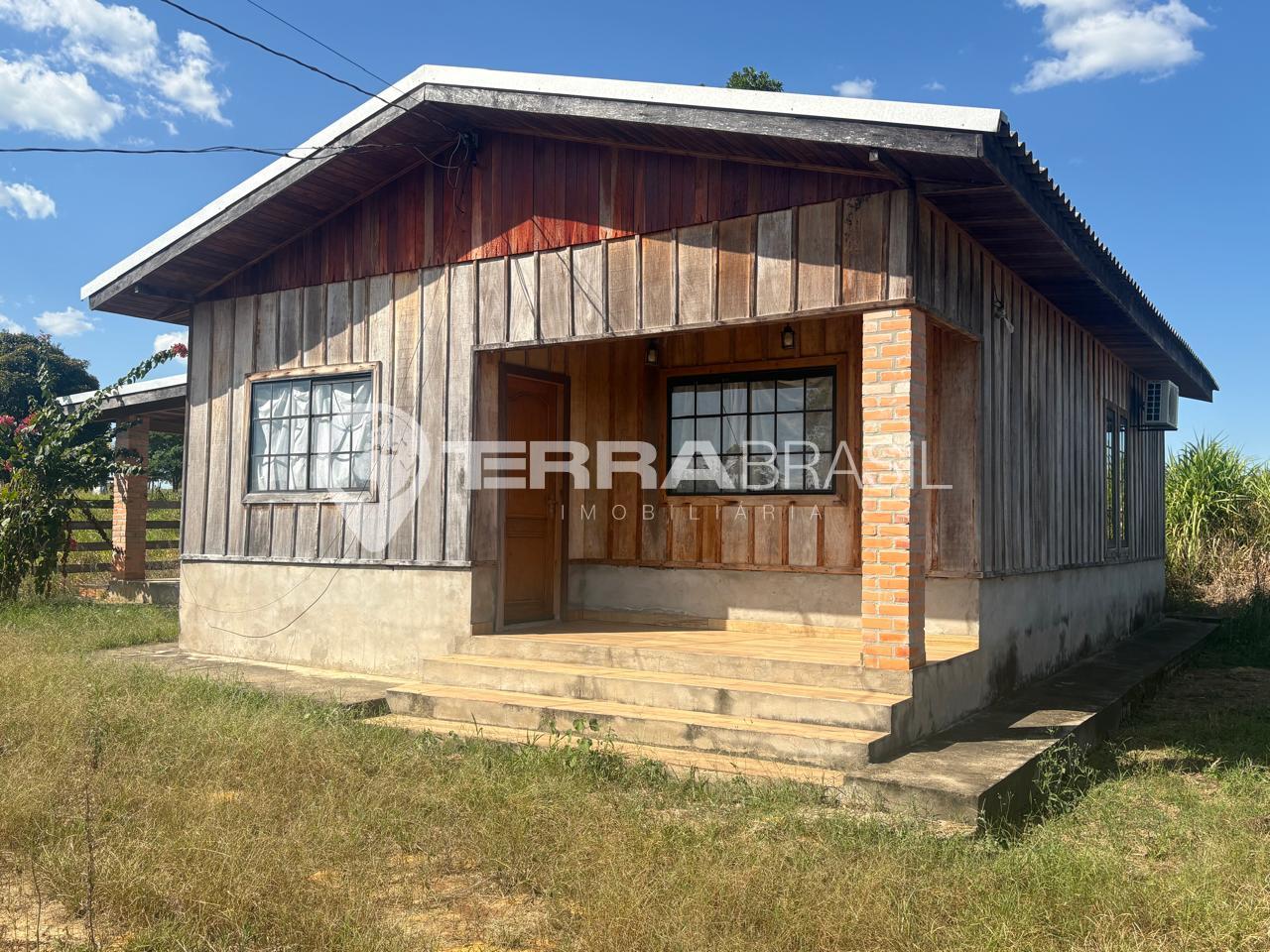 Chácara à venda com 6.100m, próx. ao Aeroporto de  JI-PARANA - RO