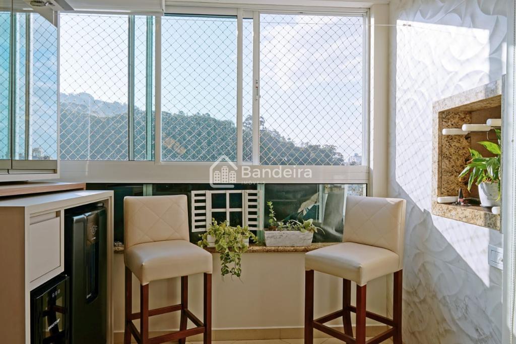 Apartamento 3 dormitórios sento um suíte com duas vagas de gar...