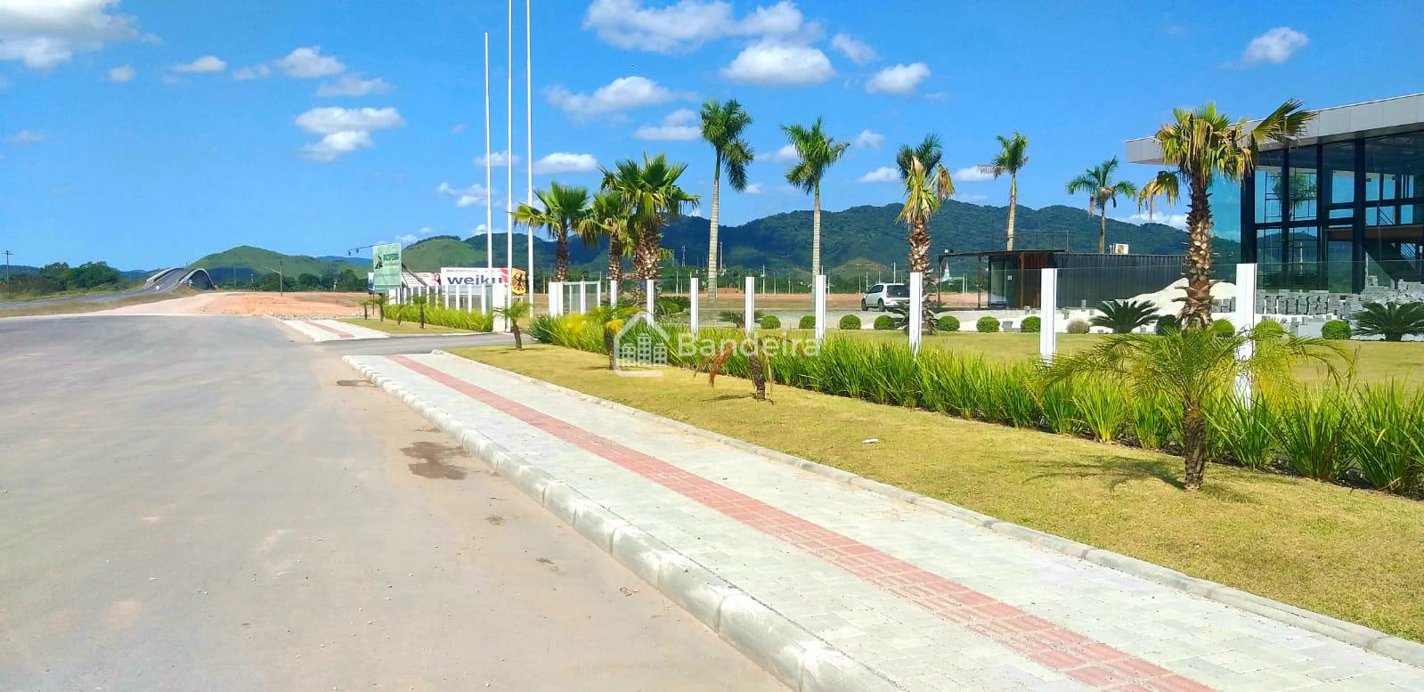 Terreno fase de acabamento podendo ja construir   Localizado n...