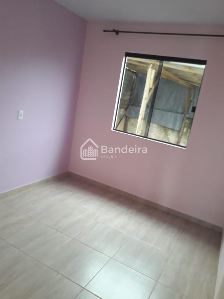 Oportunidade de casa individual no terreno. Aceita financiamen...