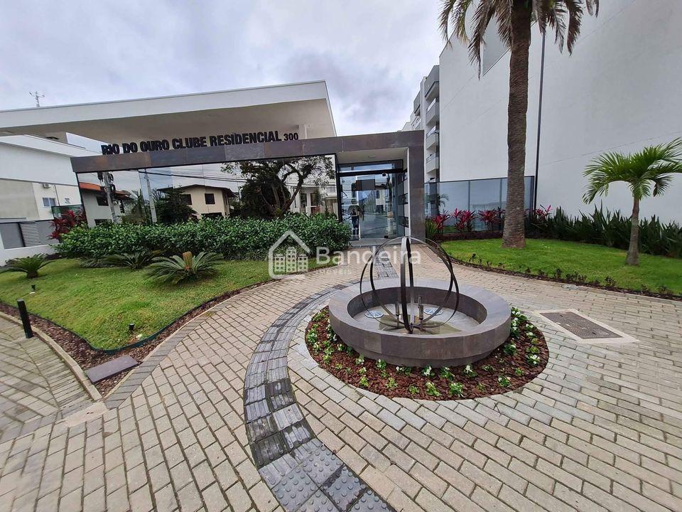 Apartamento mobiliado no condomínio Rio do ouro um dos mais co...