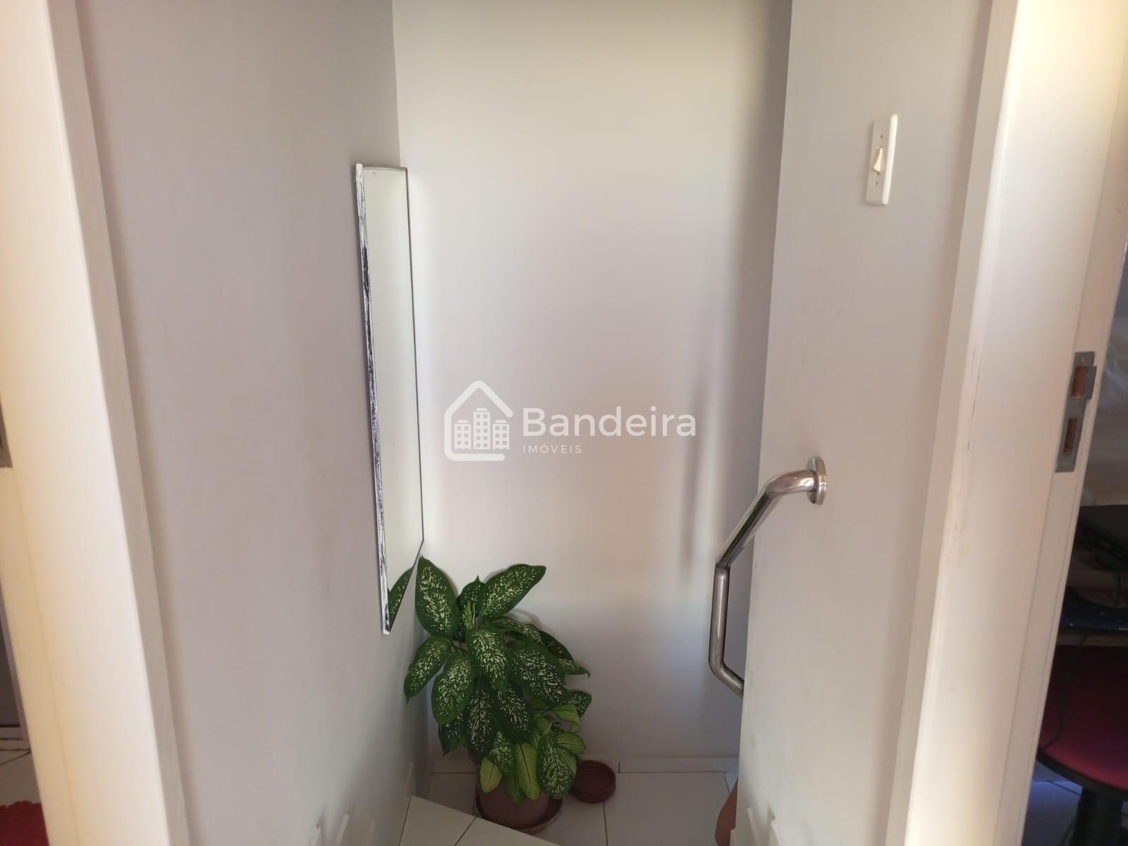 Sobrado na melhor localização do bairro, entrada do Santa Regi...