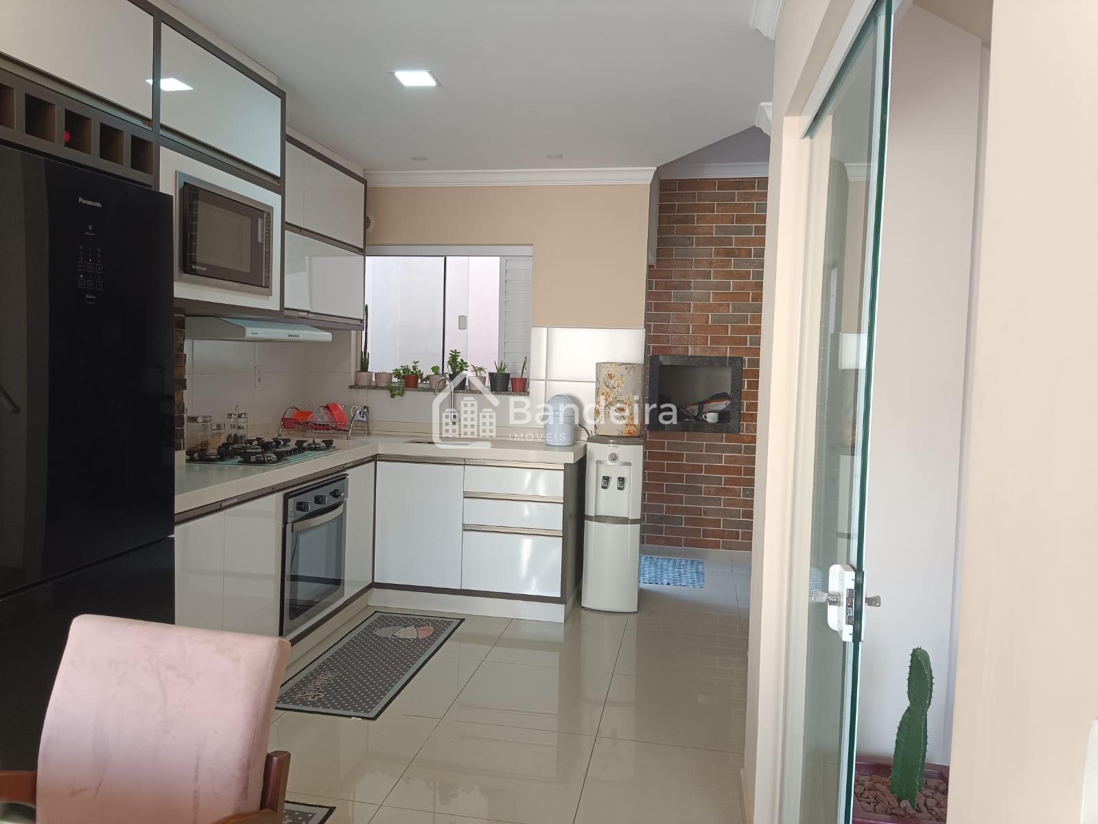 Sobrado Alto padrão em acabamento 100 m2 construído  Total  18...