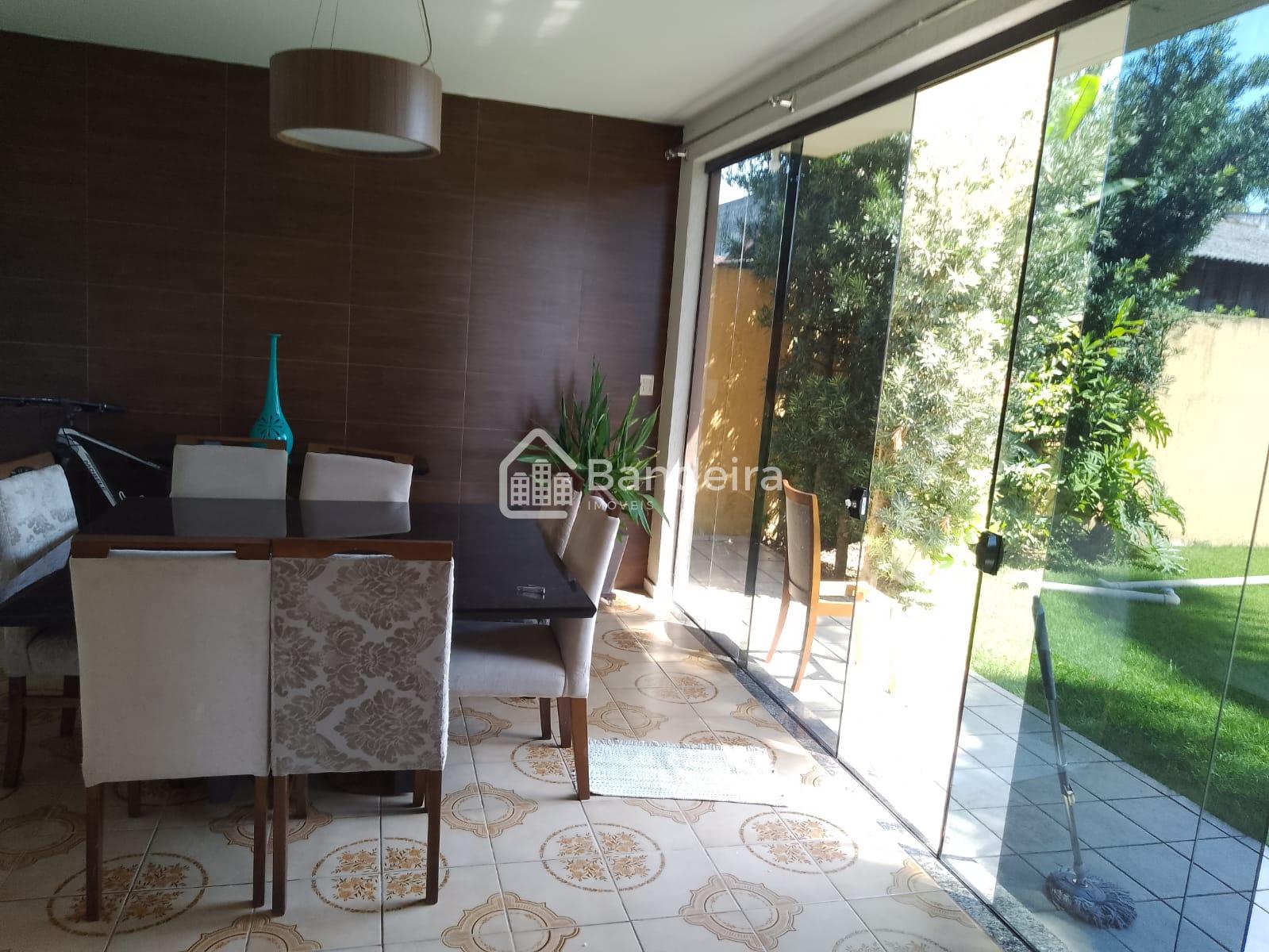 Casa na parte alta do Bairro Cordeiros AVERBADA área construíd...