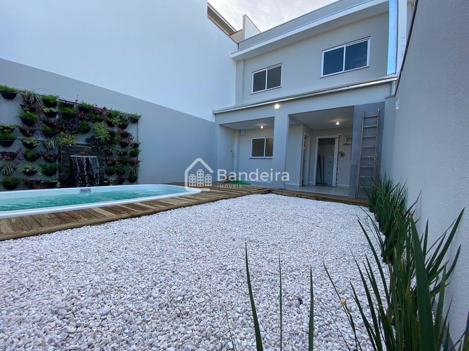 Sobrado de Alto padrão e com uma localização estratégica um do...