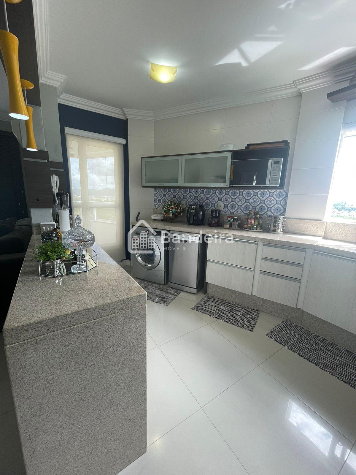 Localização privilegiada fácil acesso ao centro Pronto para mo...