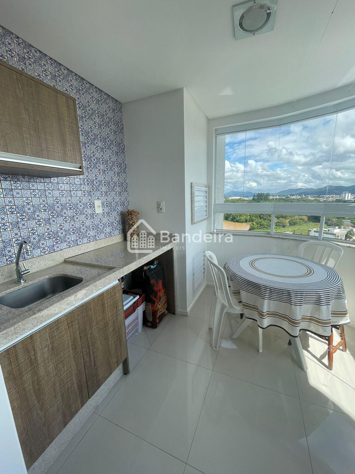 Localização privilegiada fácil acesso ao centro Pronto para mo...