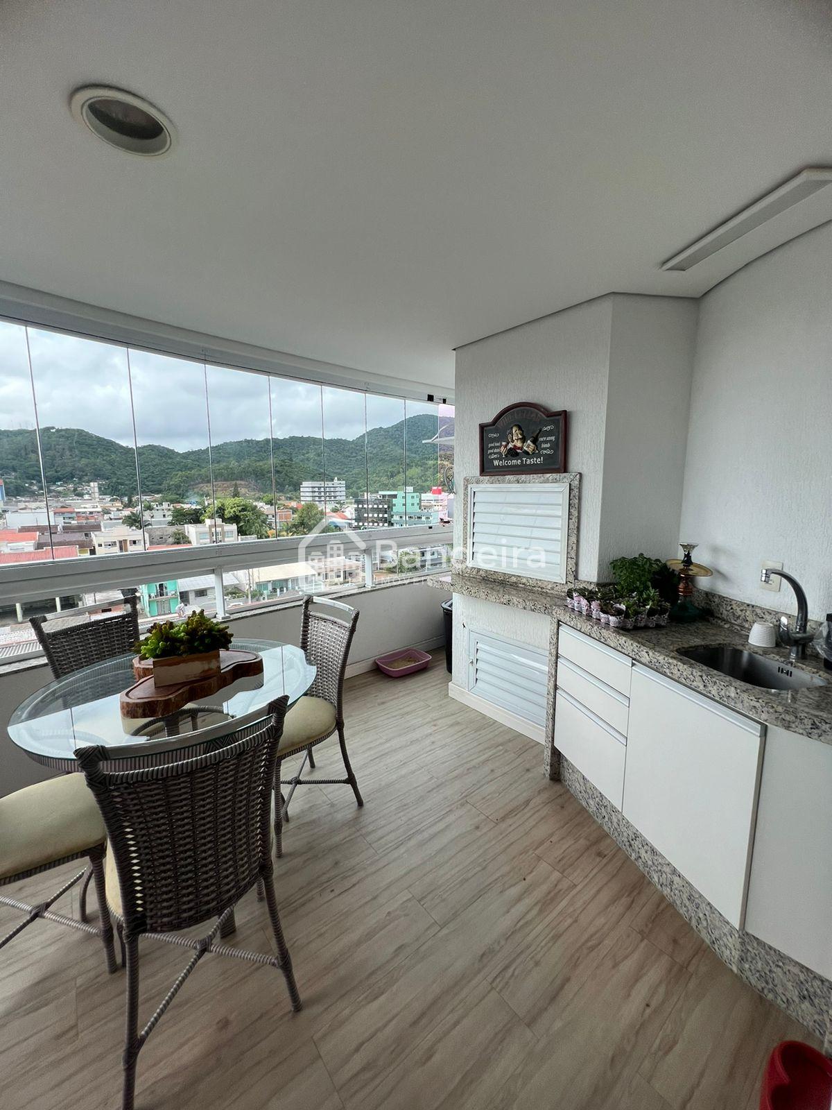 Apartamento amplo 1 suíte mais 2 Demi-suíte Com 109m  privativ...