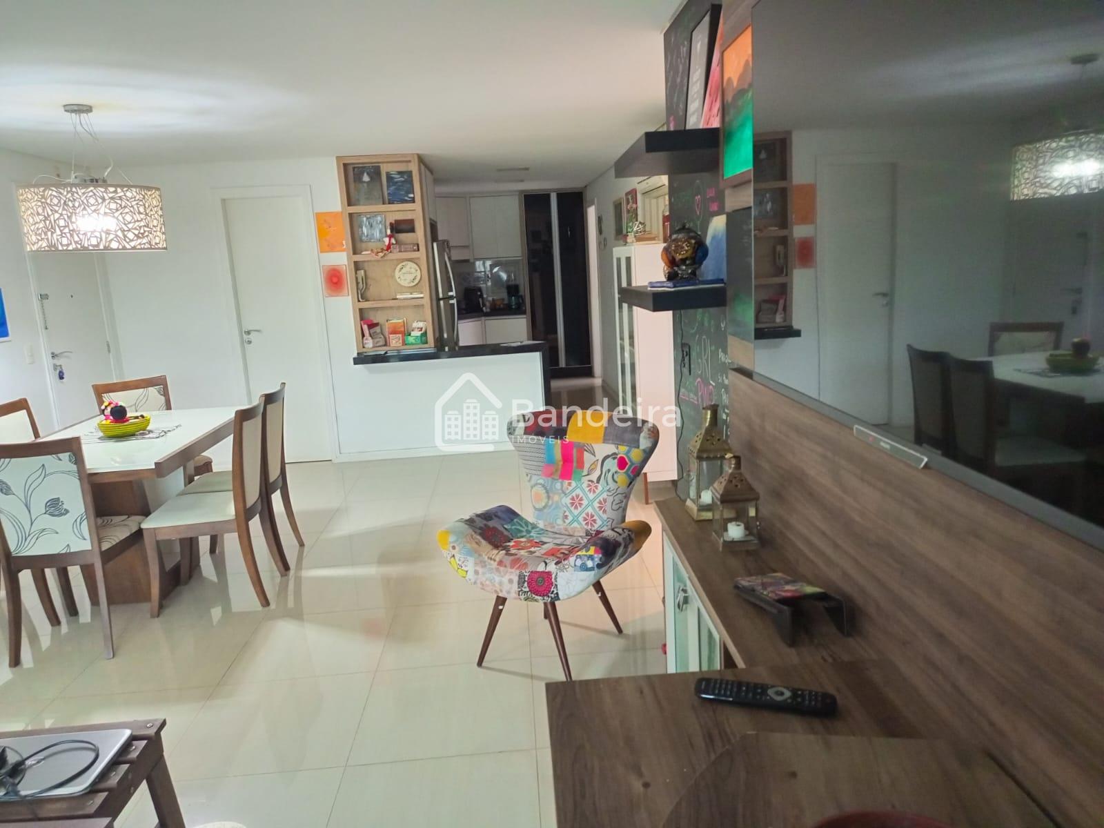Amplo apartamento com 108,8m  privativos mais duas vagas de ga...