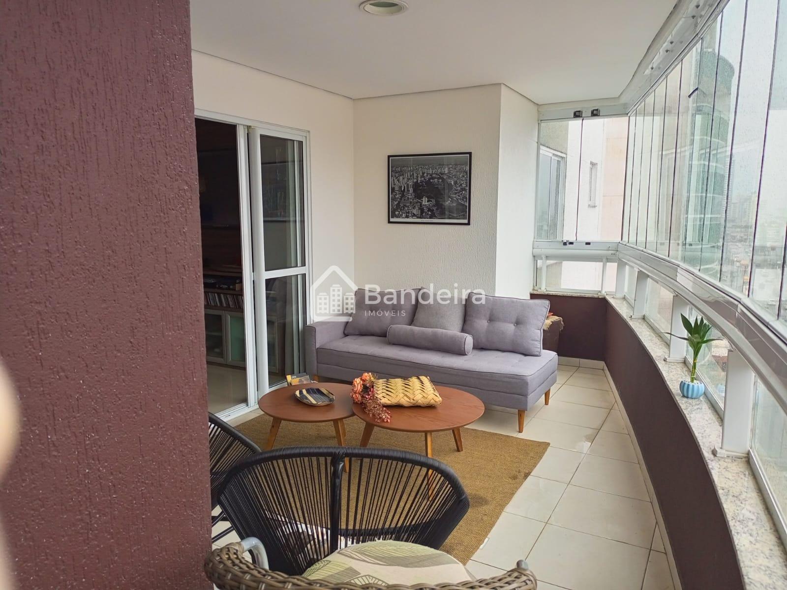 Amplo apartamento com 108,8m  privativos mais duas vagas de ga...