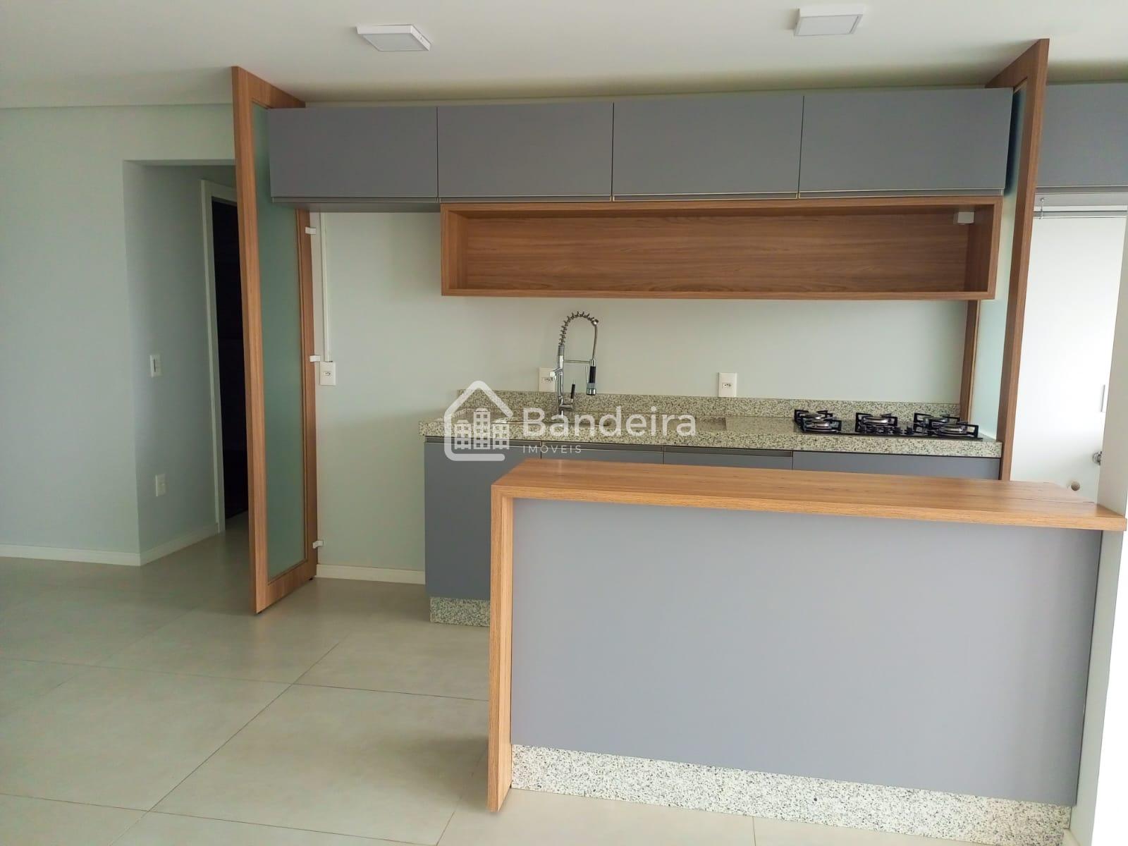 Apartamento com Localização privilegiada, bairro Vila Operária...