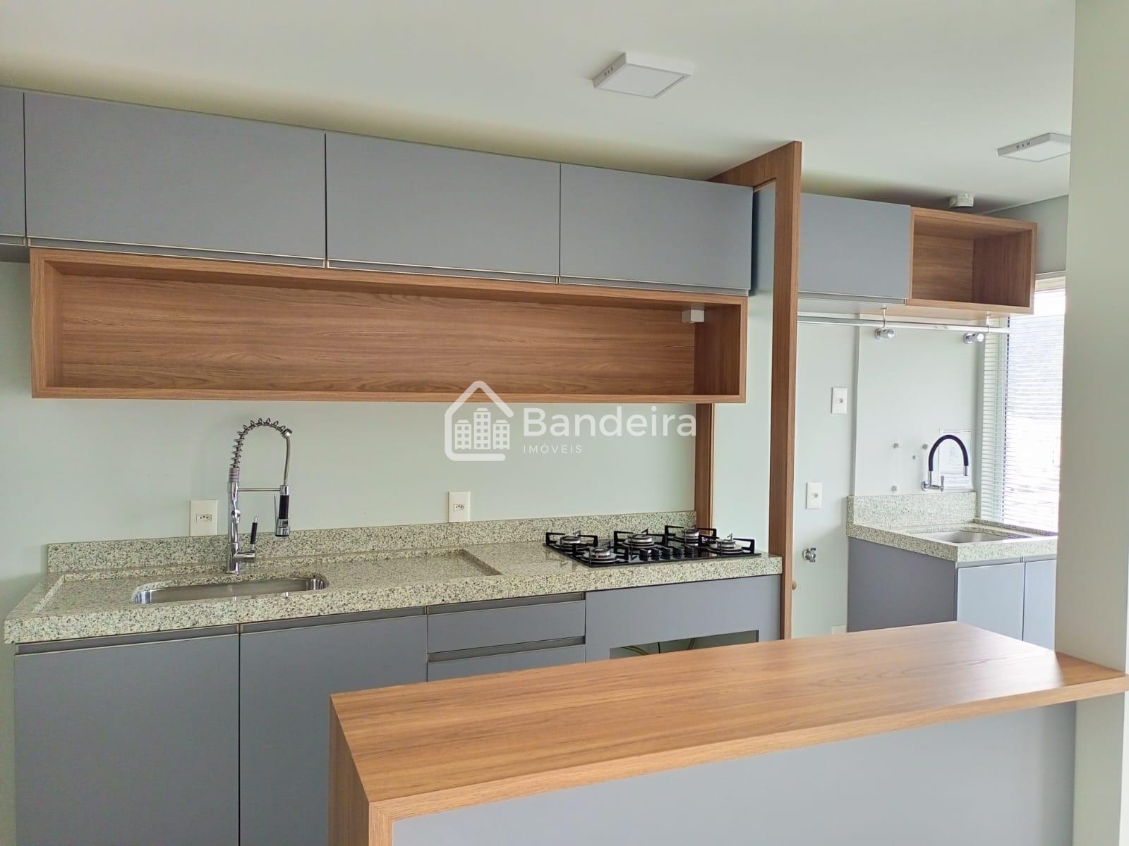 Apartamento com Localização privilegiada, bairro Vila Operária...