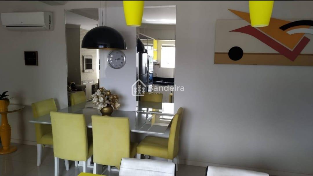 Apartamento MOBILIADO com Localização privilegiada, bairro Faz...