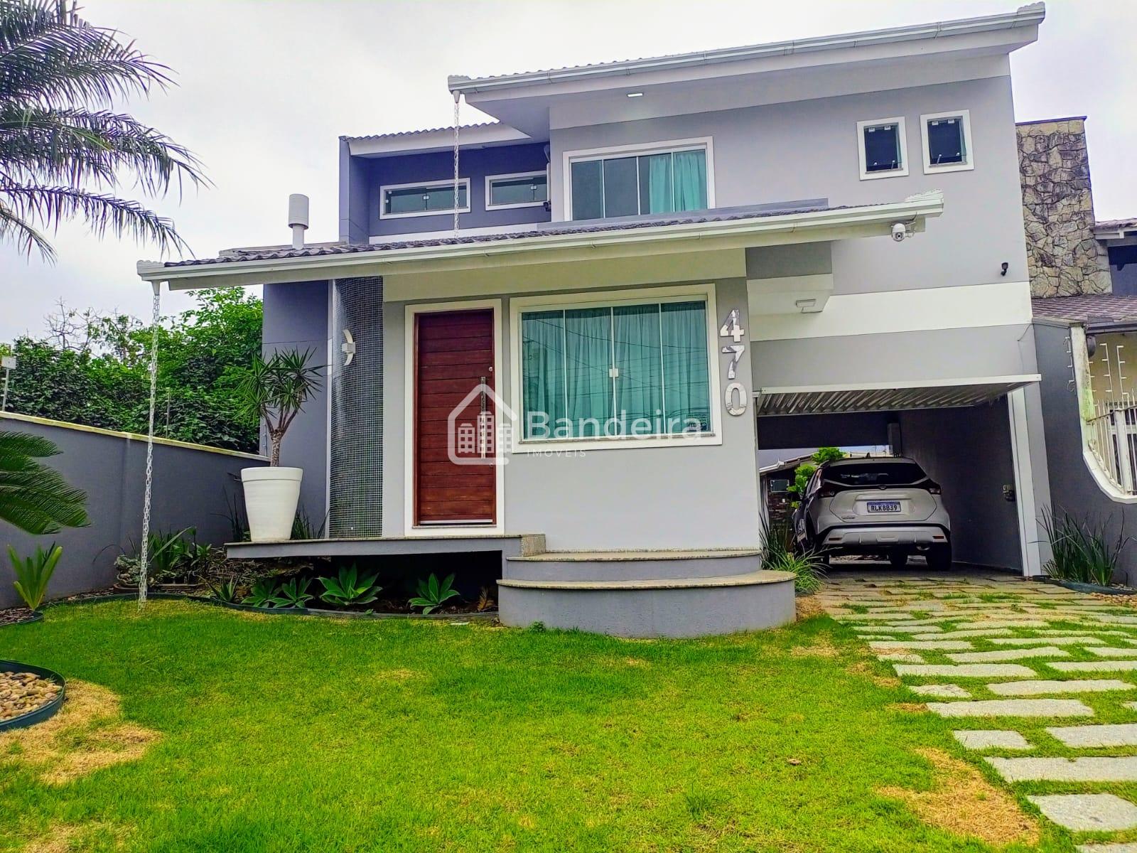 Casa de dois andares com pé direito alto MOBILIADA e decorada,...