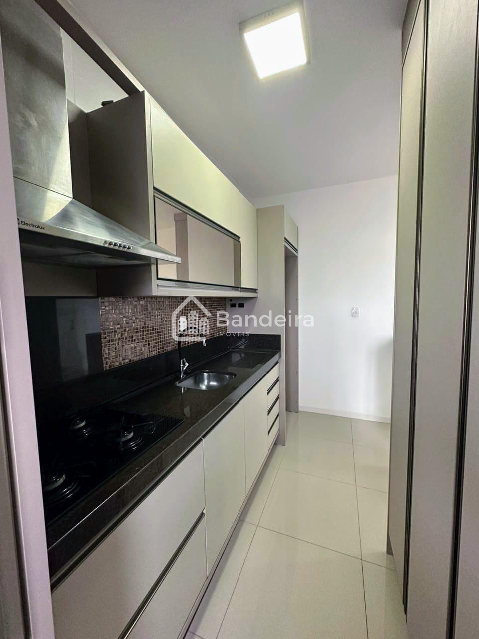 Apartamento Semi mobiliado Localizado no bairro São João Com u...