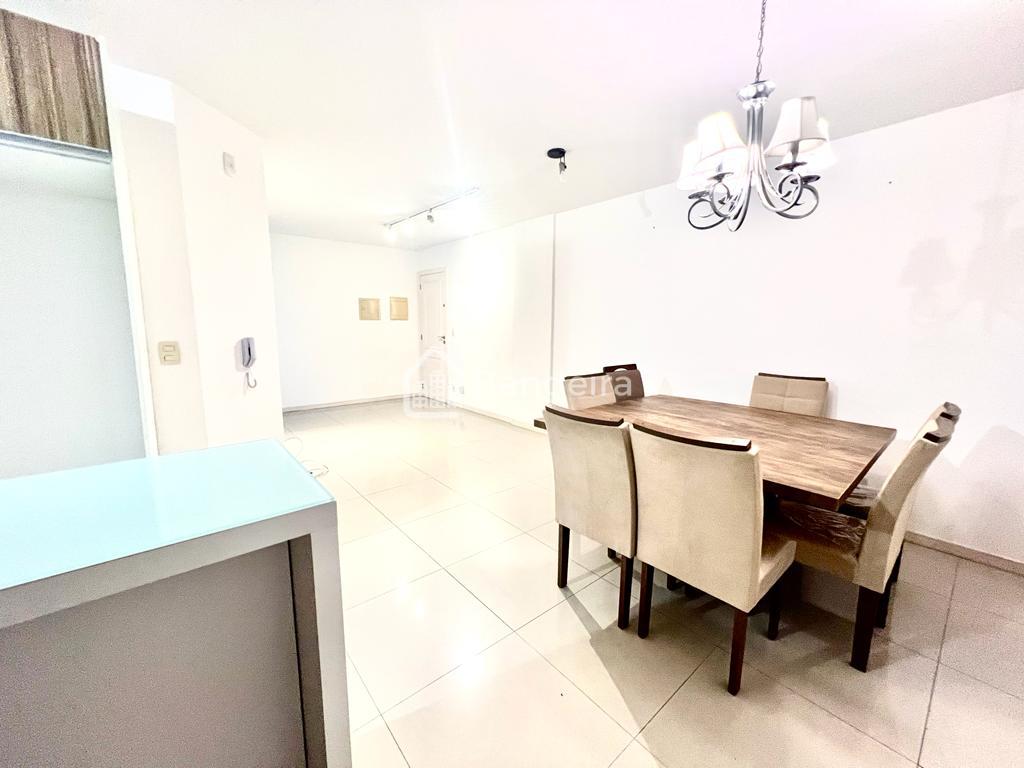 Apartamento Semi - Mobiliado  bairro São João ao lado do centr...