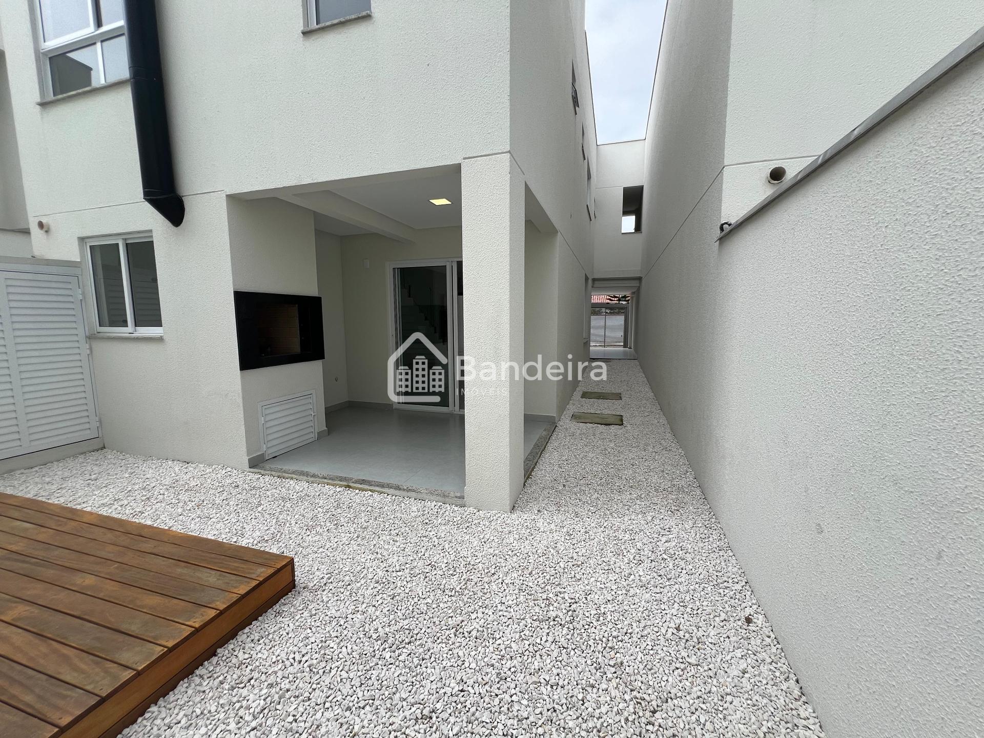 Sobrado alto padrão à venda, São João, ITAJAI - SC, 3 súites s...