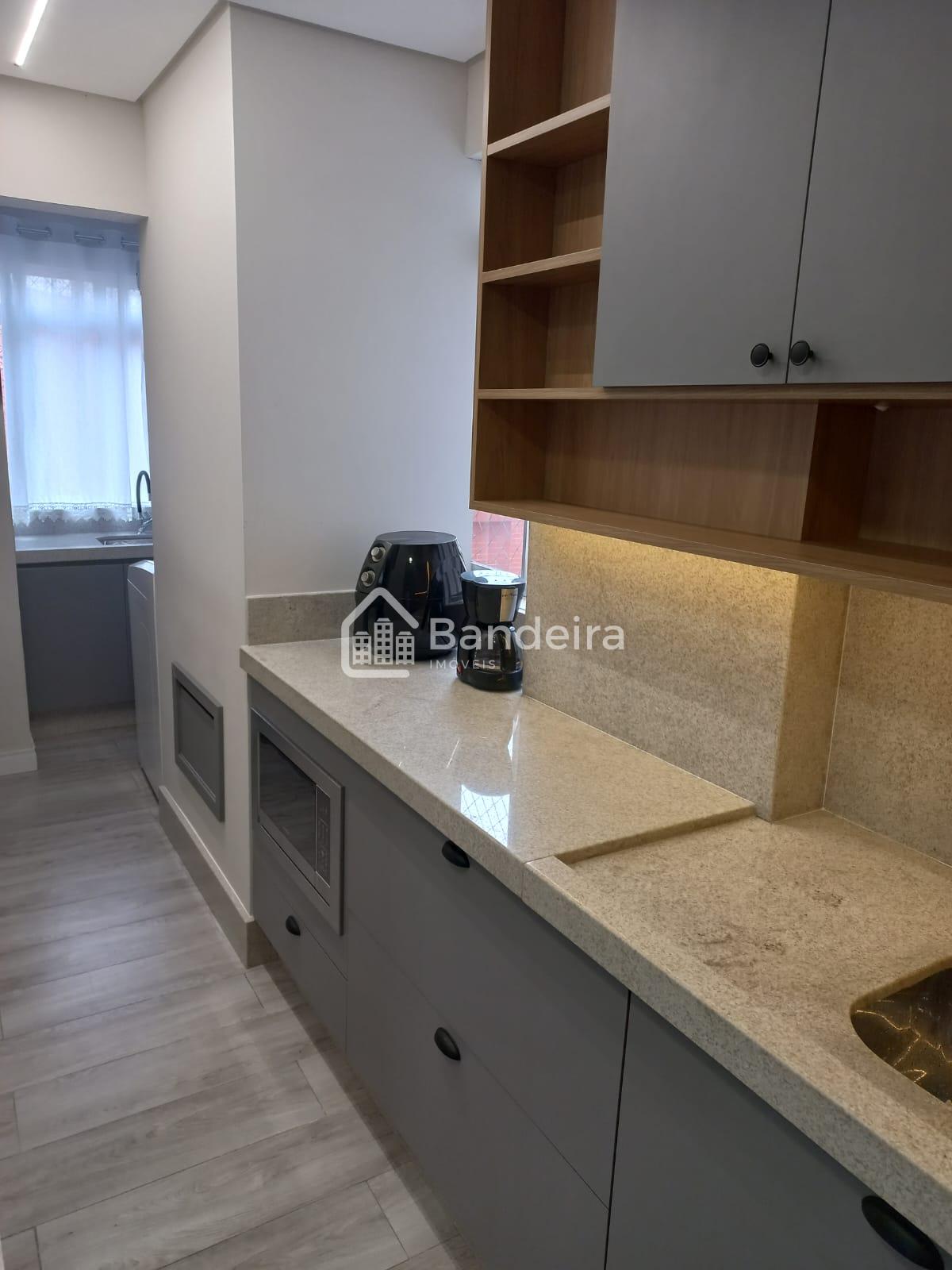 Apartamento semi mobiliado com 2 quartos sendo 1 suíte vista m...