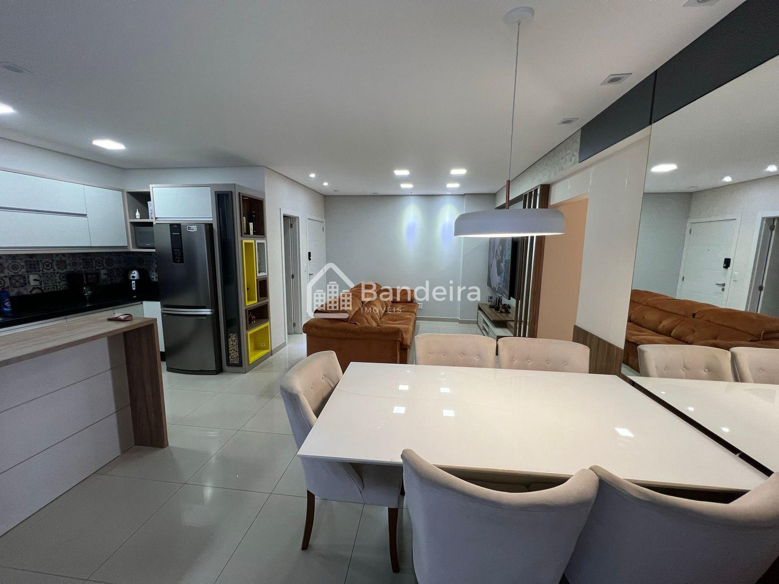 Apartamento amplo todo mobiliado com localização privilegiada ...