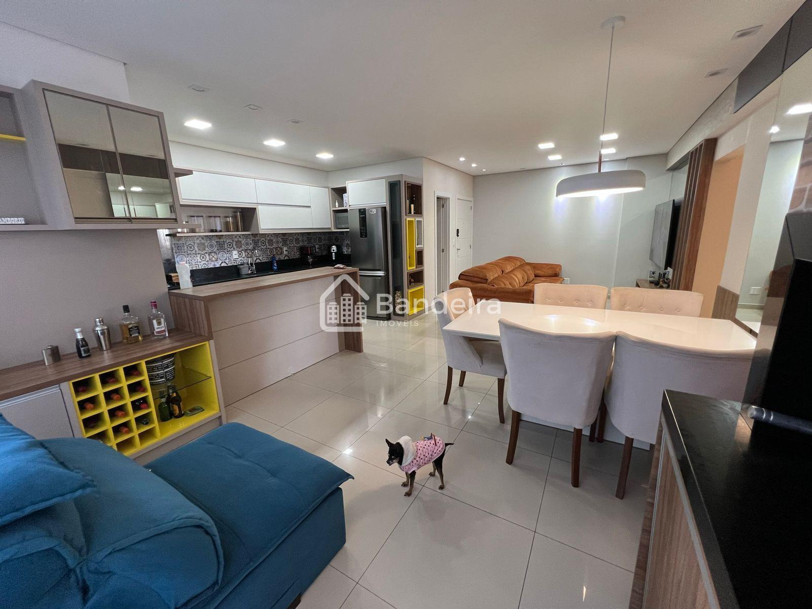 Apartamento amplo todo mobiliado com localização privilegiada ...