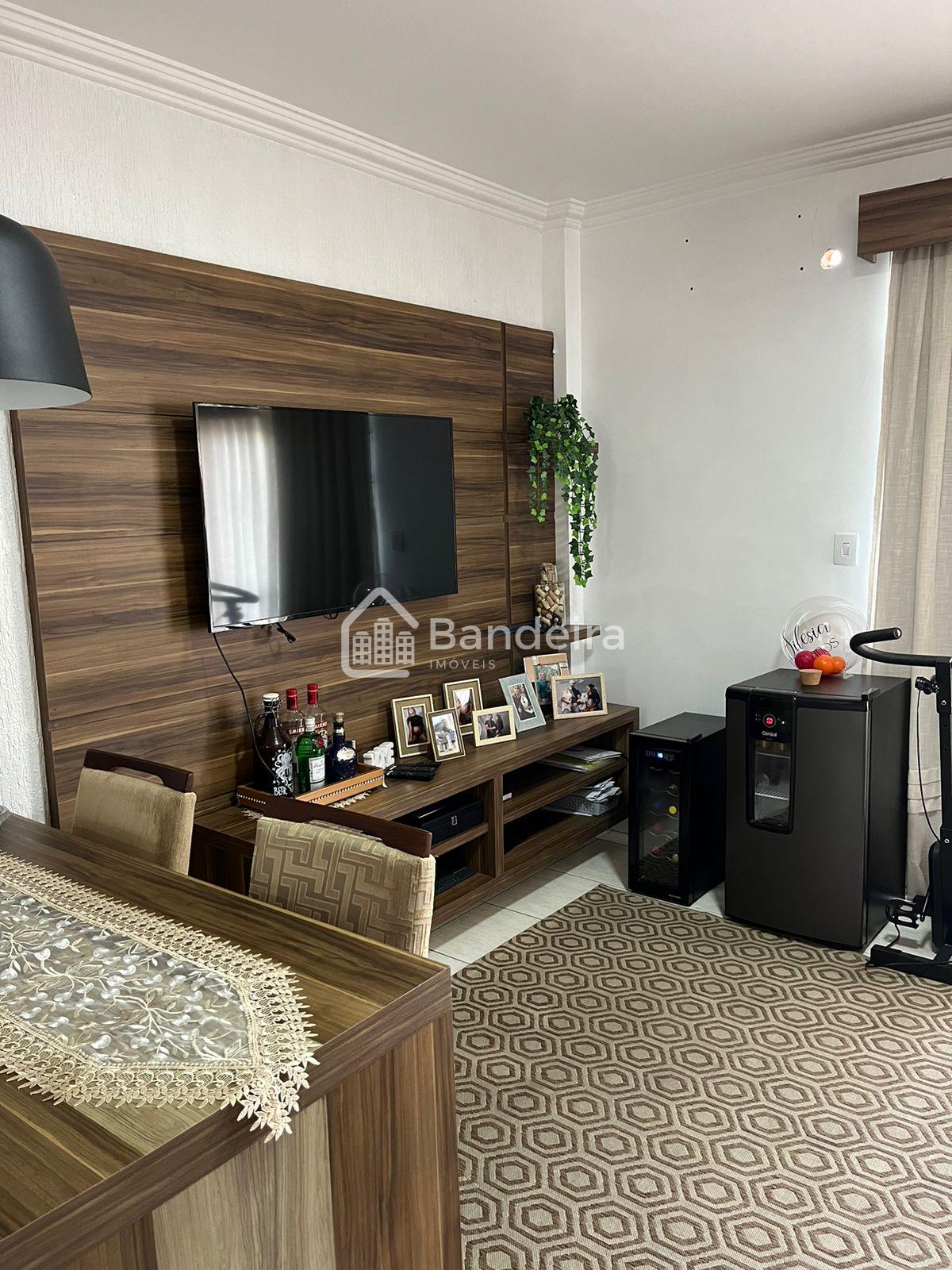 Apartamento amplo semimobiliado com 3 quartos no bairro São Vi...